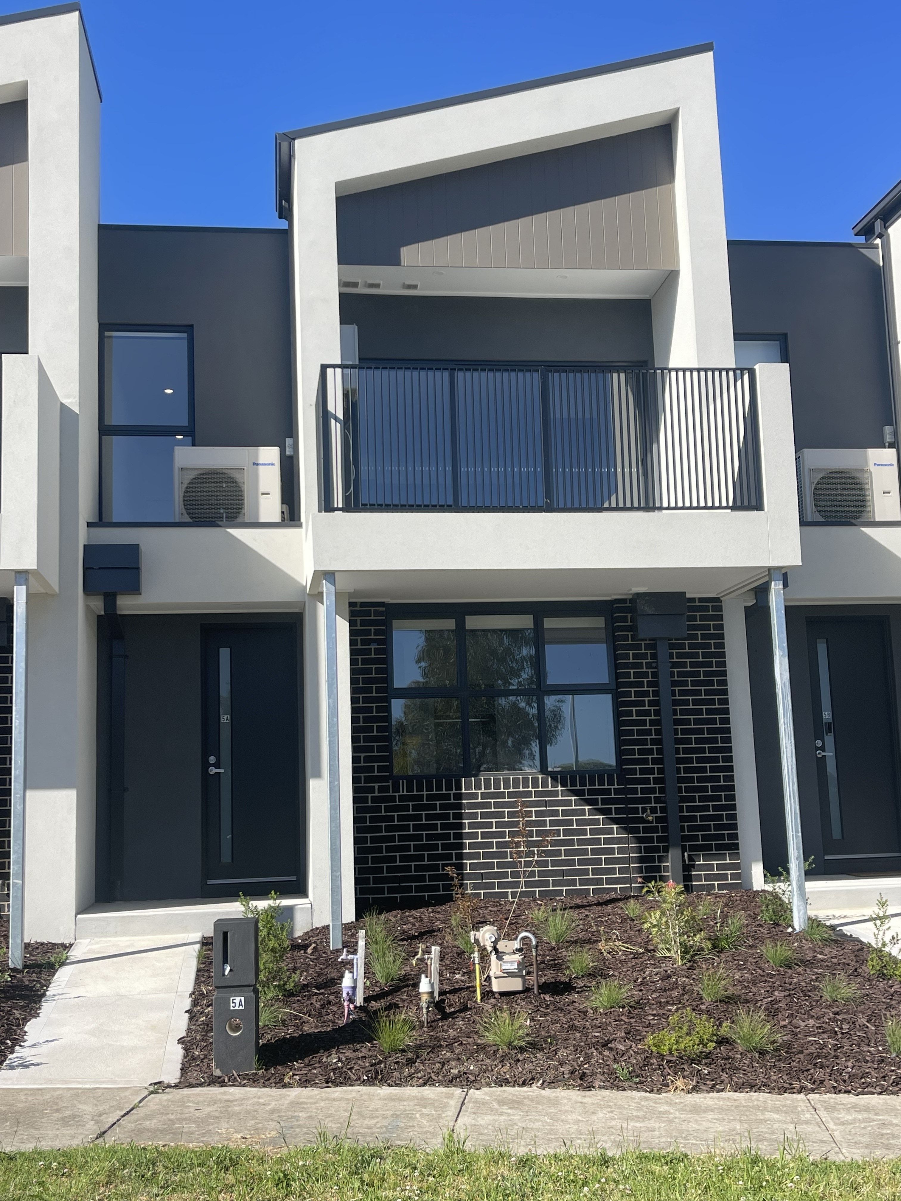 11 Timbarra Parkway