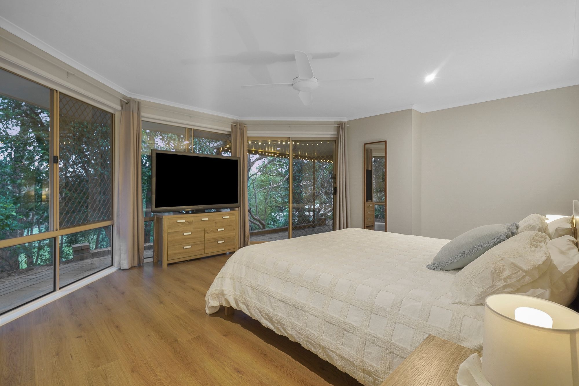 7 Regal Court — photo 10 of 30