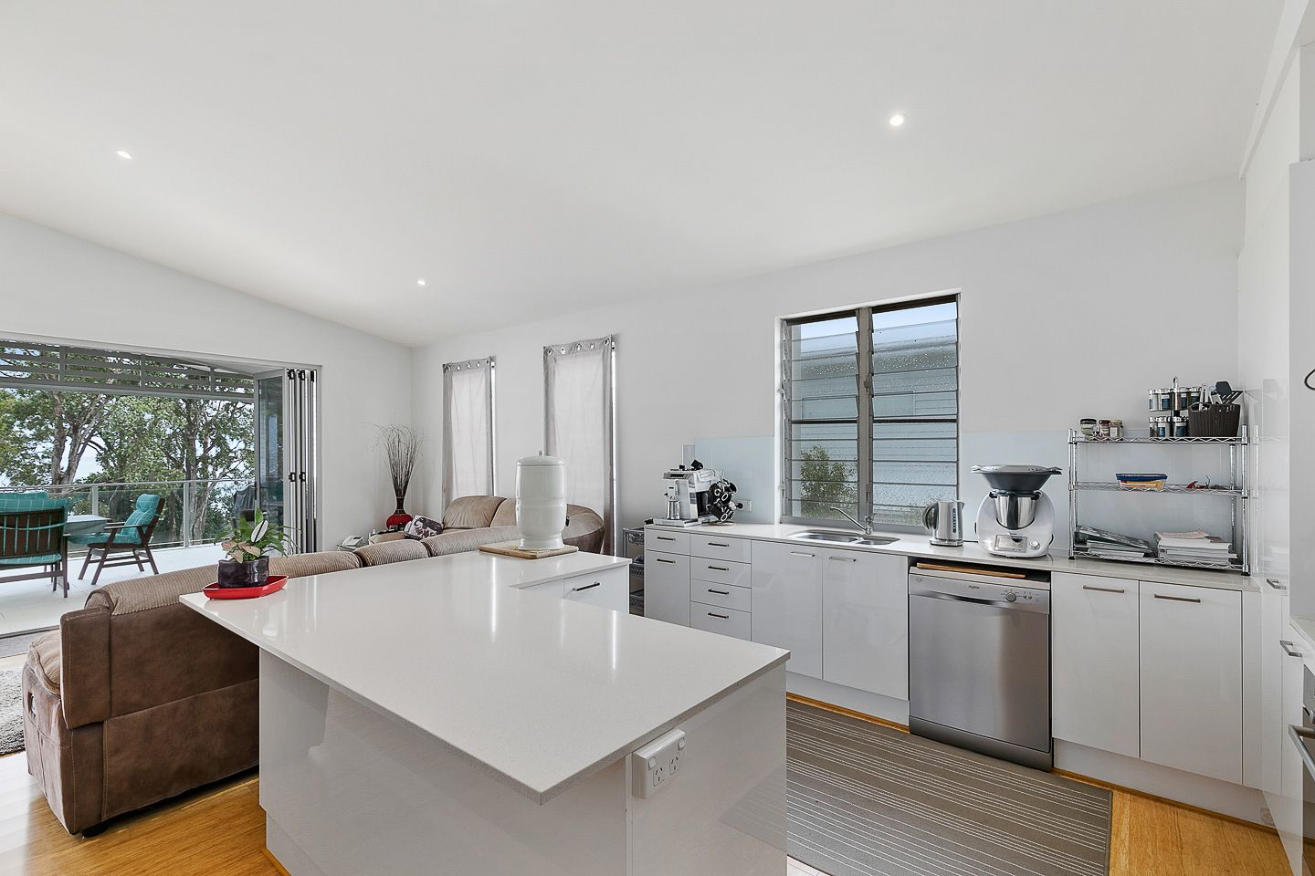 Unit 4/541 Charlton Esplanade, Urangan, QLD 4655