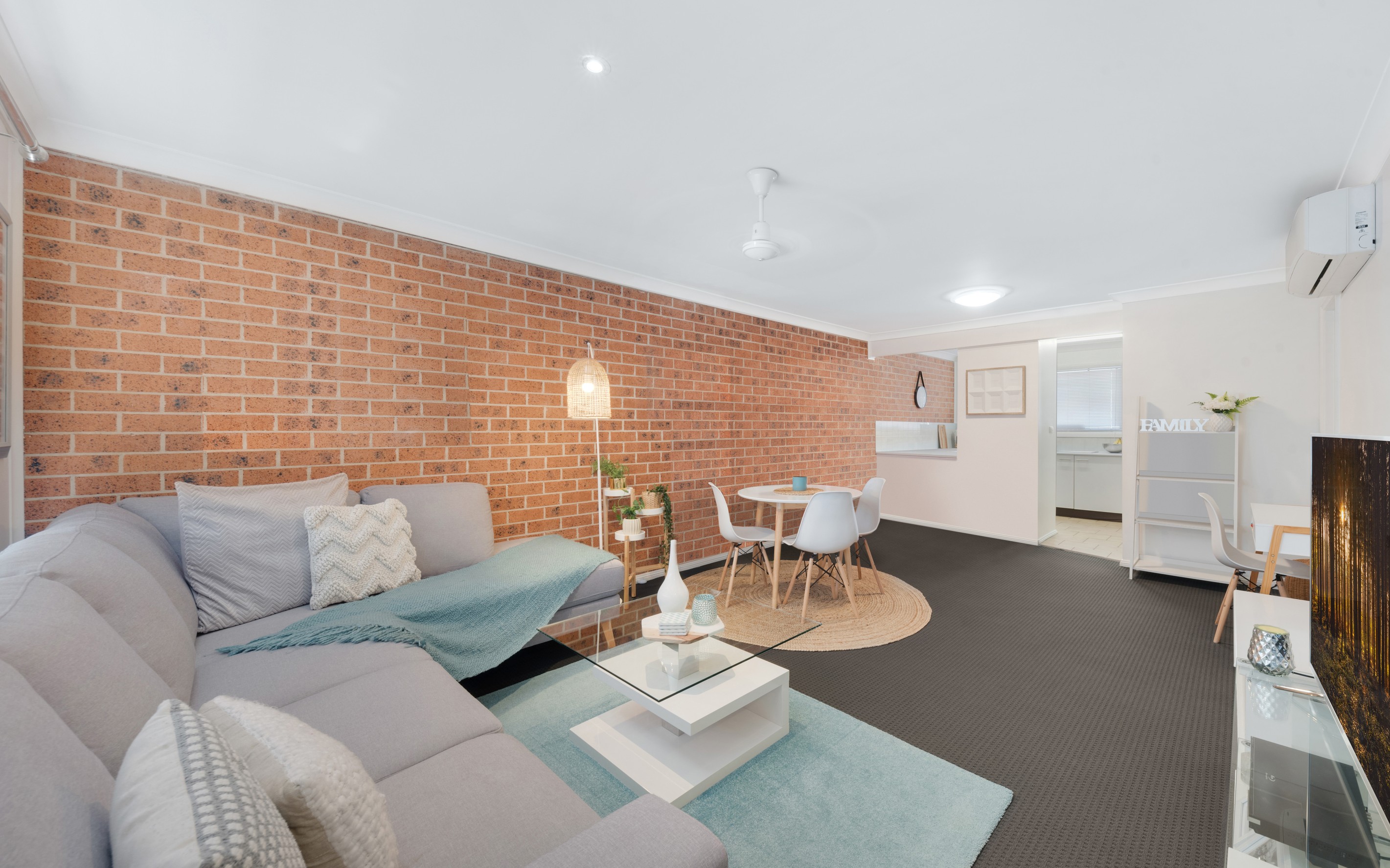 2/271 Old Hume Highway, Camden South, NSW 2570
