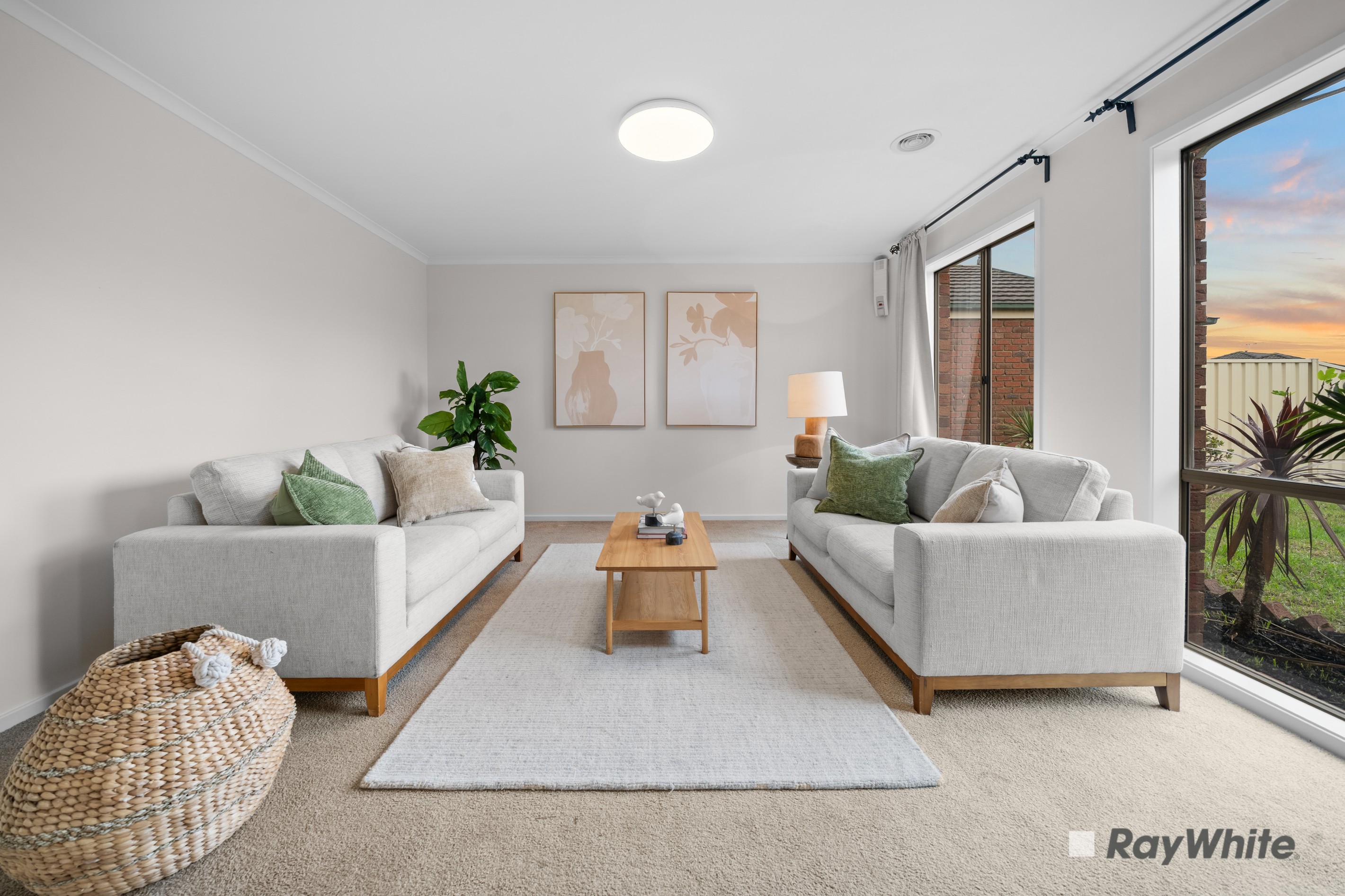 6 Camberwell Drive, Narre Warren, VIC 3805