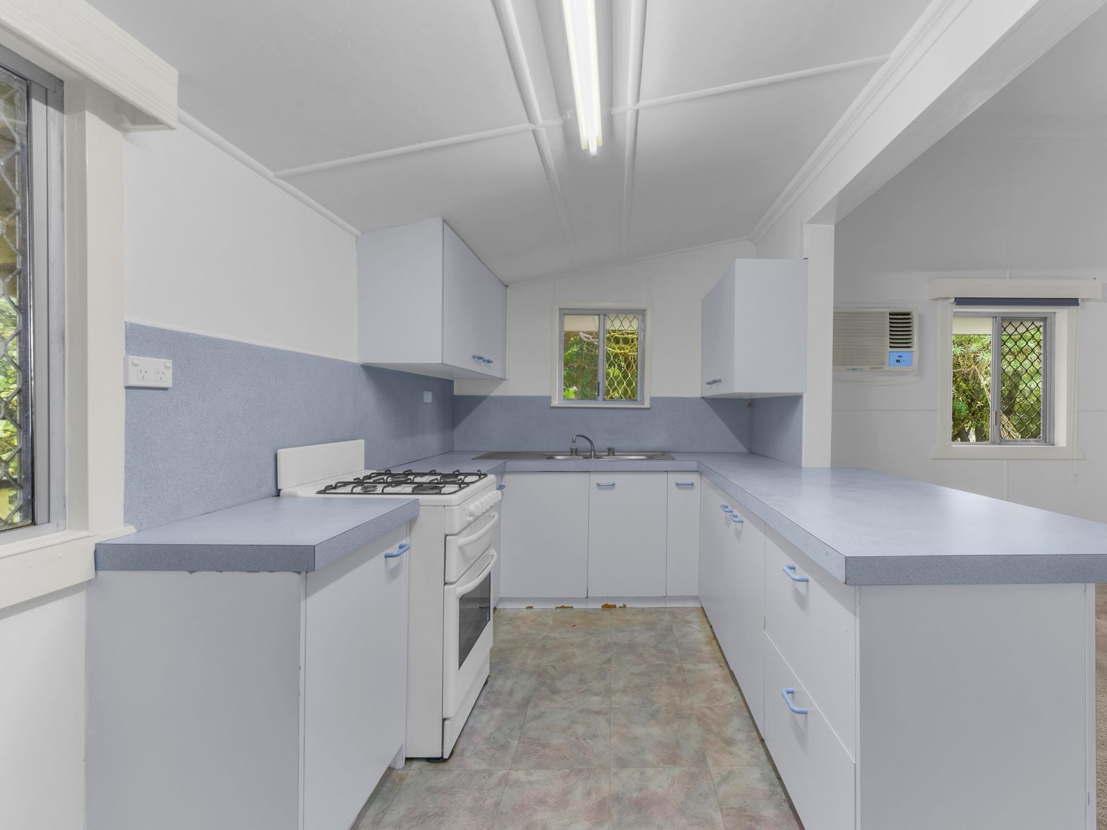 70 Chelmer Street East, Chelmer, QLD 4068