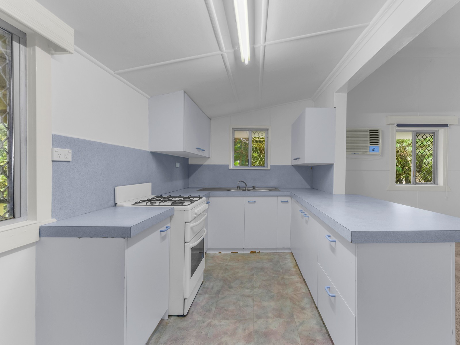 70 Chelmer Street East, Chelmer, QLD 4068