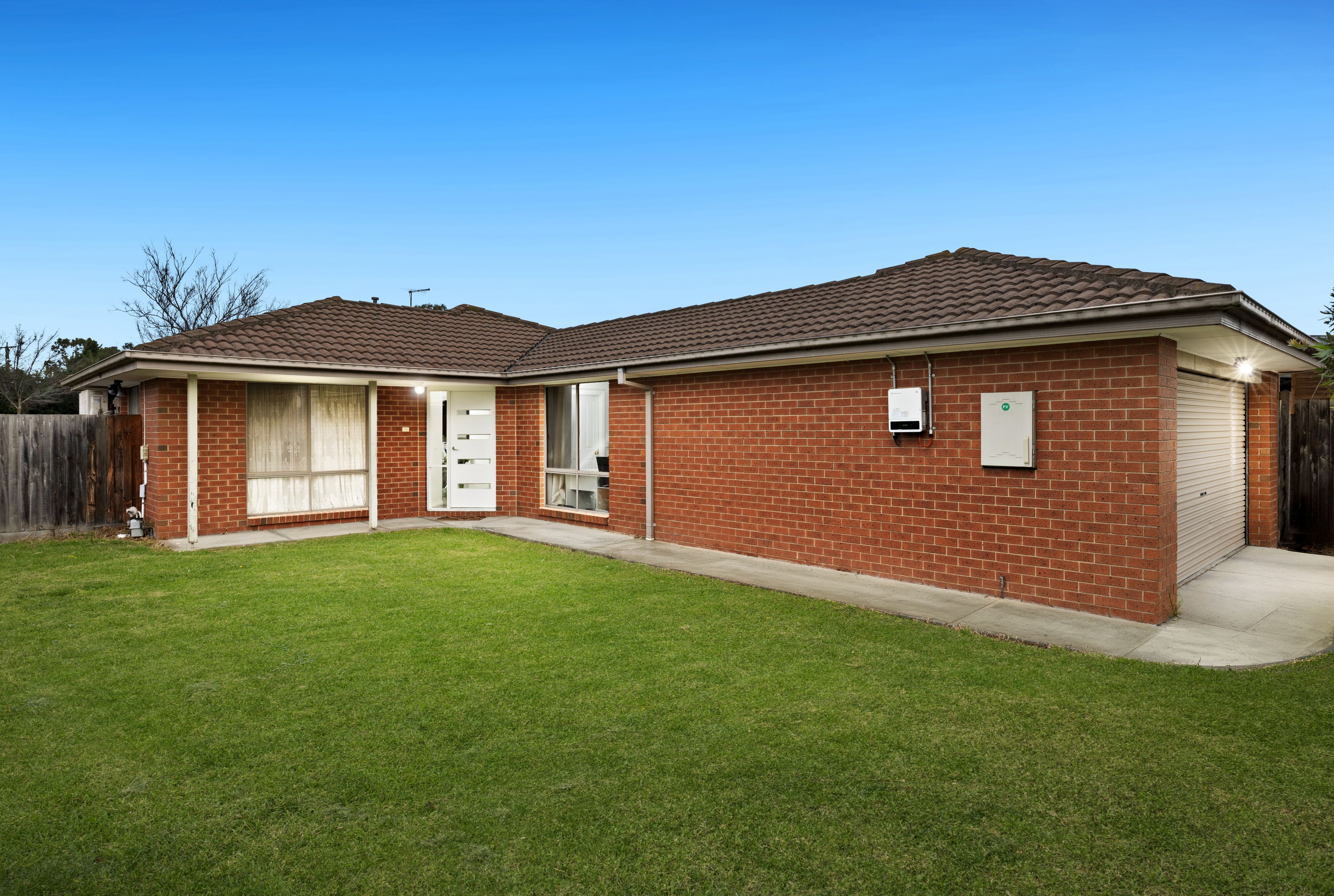 39 Linda Drive, Cranbourne West, VIC 3977