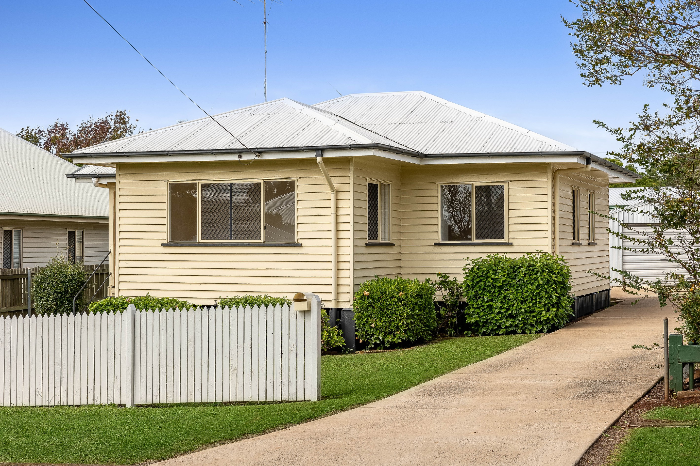 24 Elizabeth Street, South Toowoomba, QLD 4350