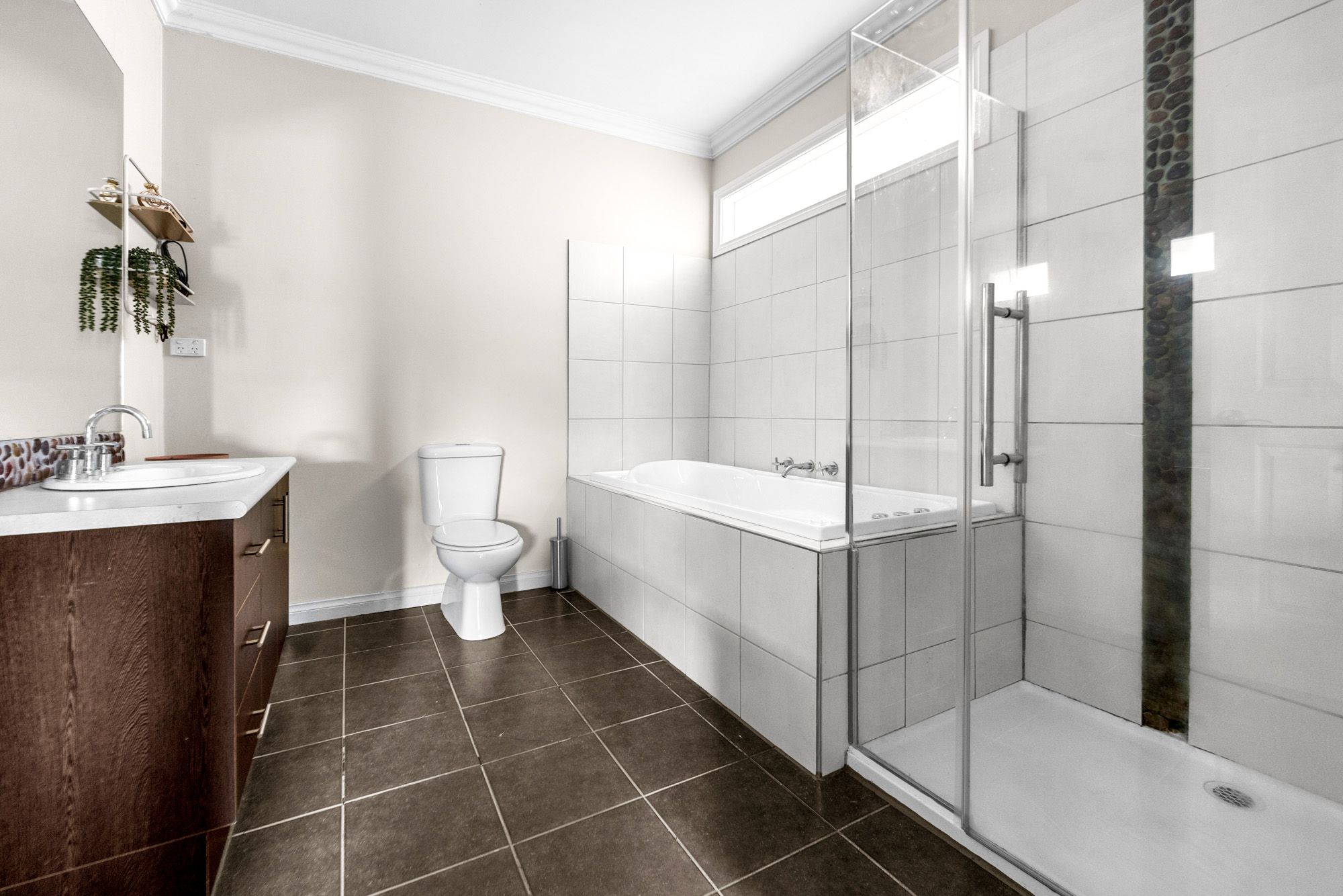 32 Carter Avenue — photo 13 of 24