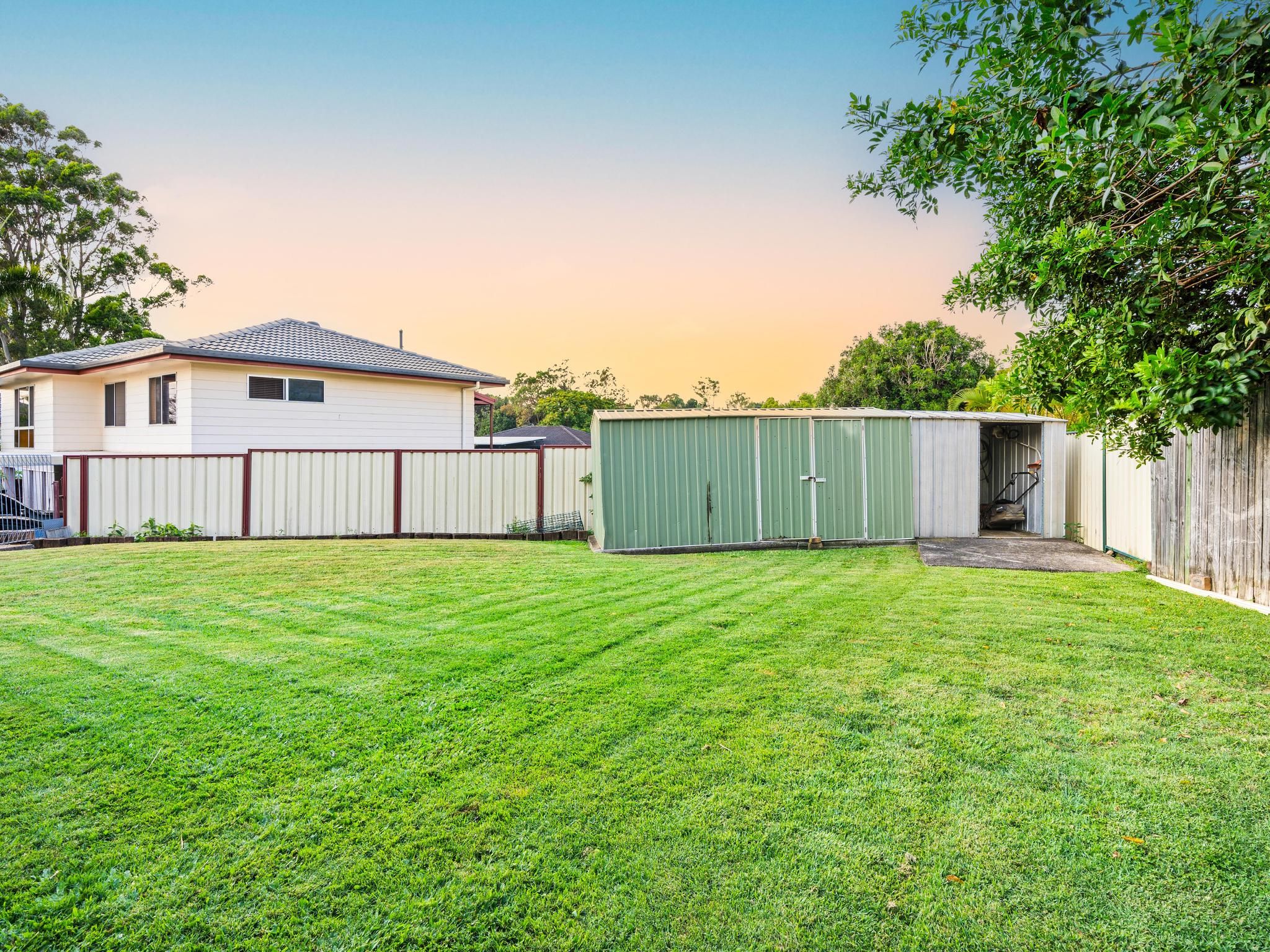 10 Epsom Court — photo 11 of 12