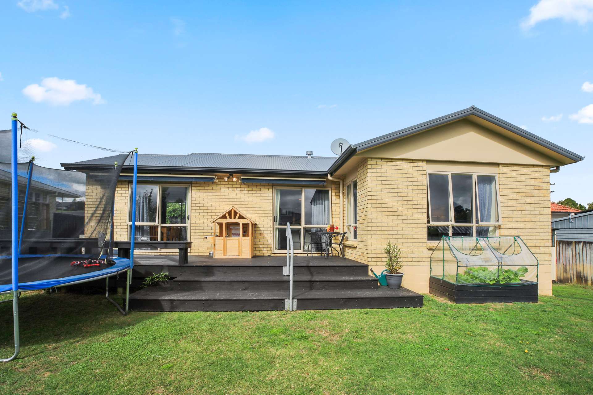 1585 Te Rahu Road photo 17
