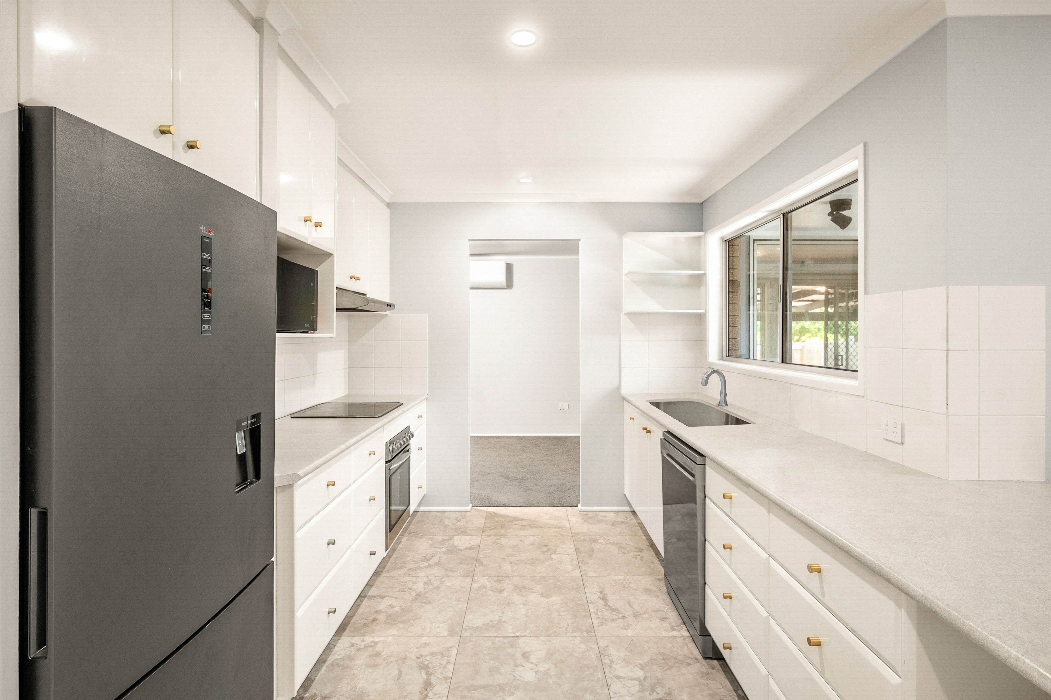 2 Aleon Crescent, Ormiston, QLD 4160