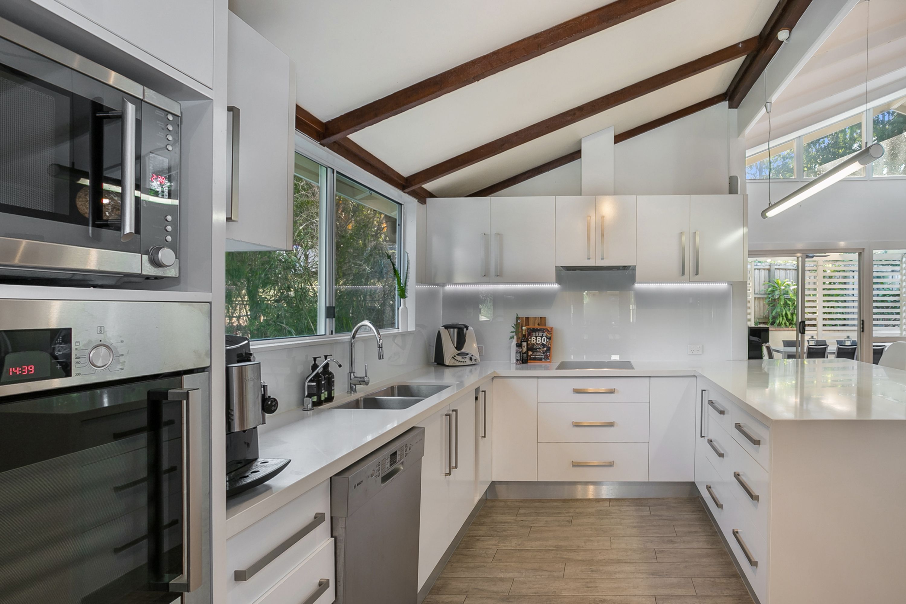 87 Honour Avenue, Chelmer, QLD 4068