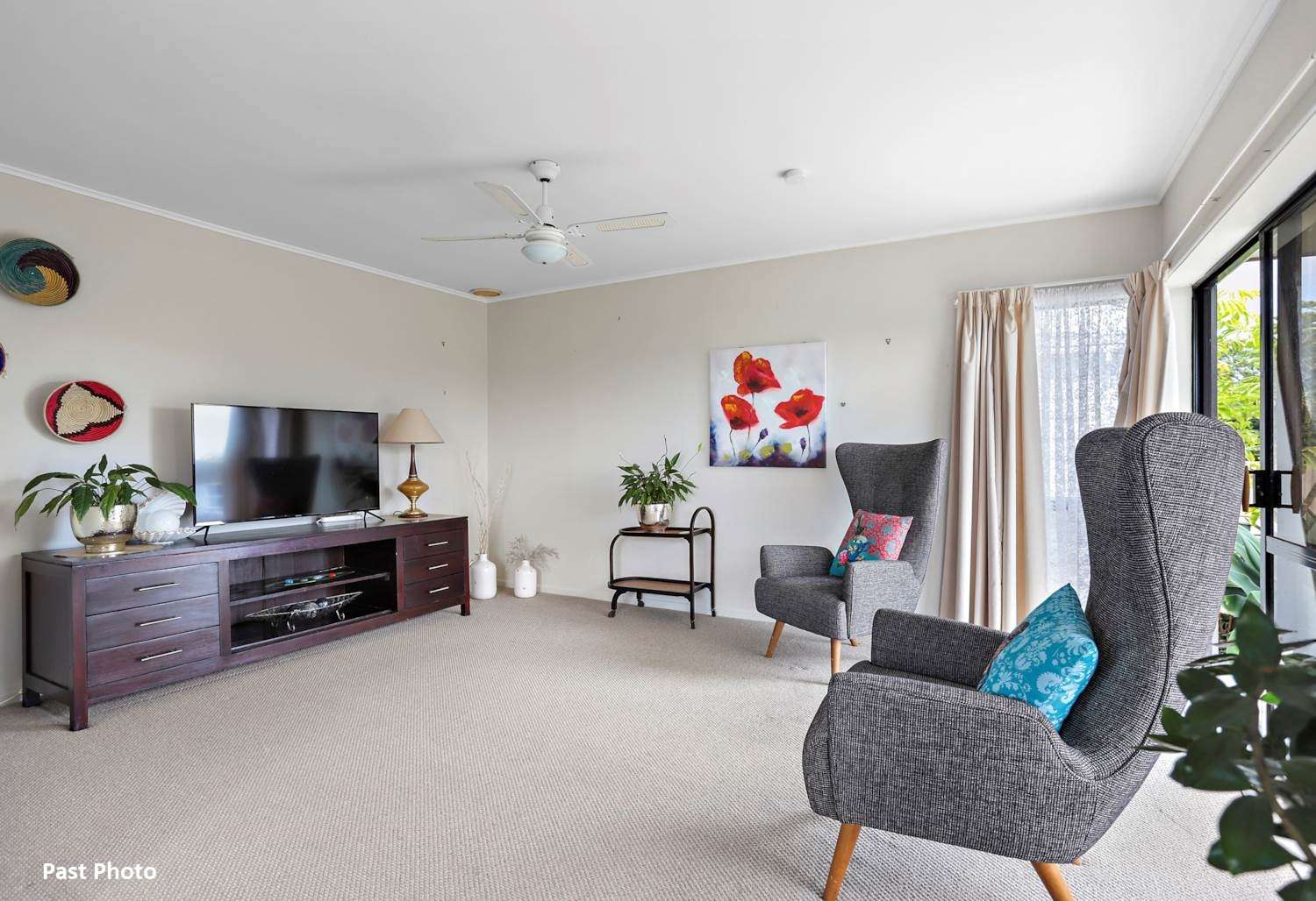 7 Cobham Crescent photo 5