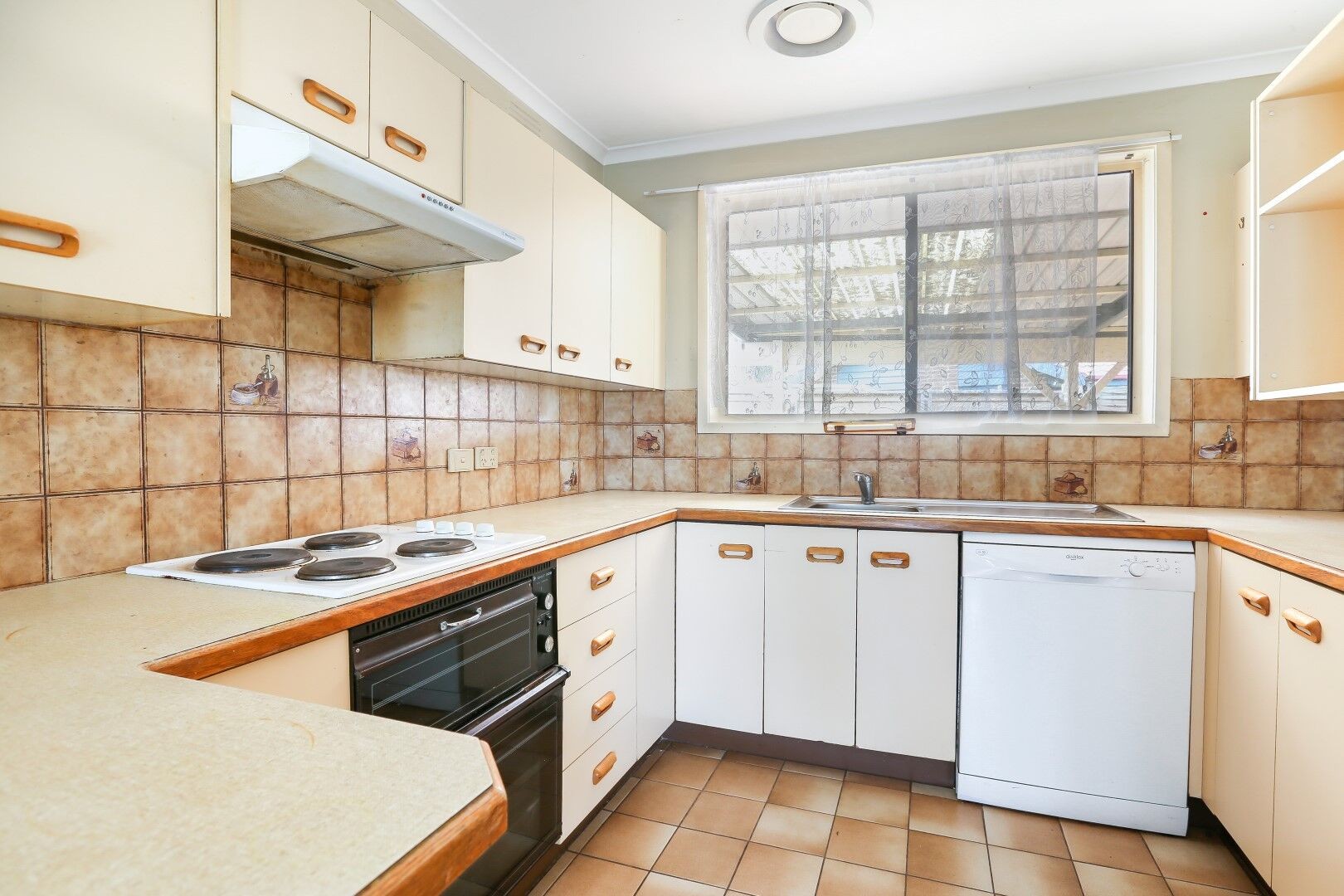 7 Mulgoa Court, Keysborough, VIC 3173