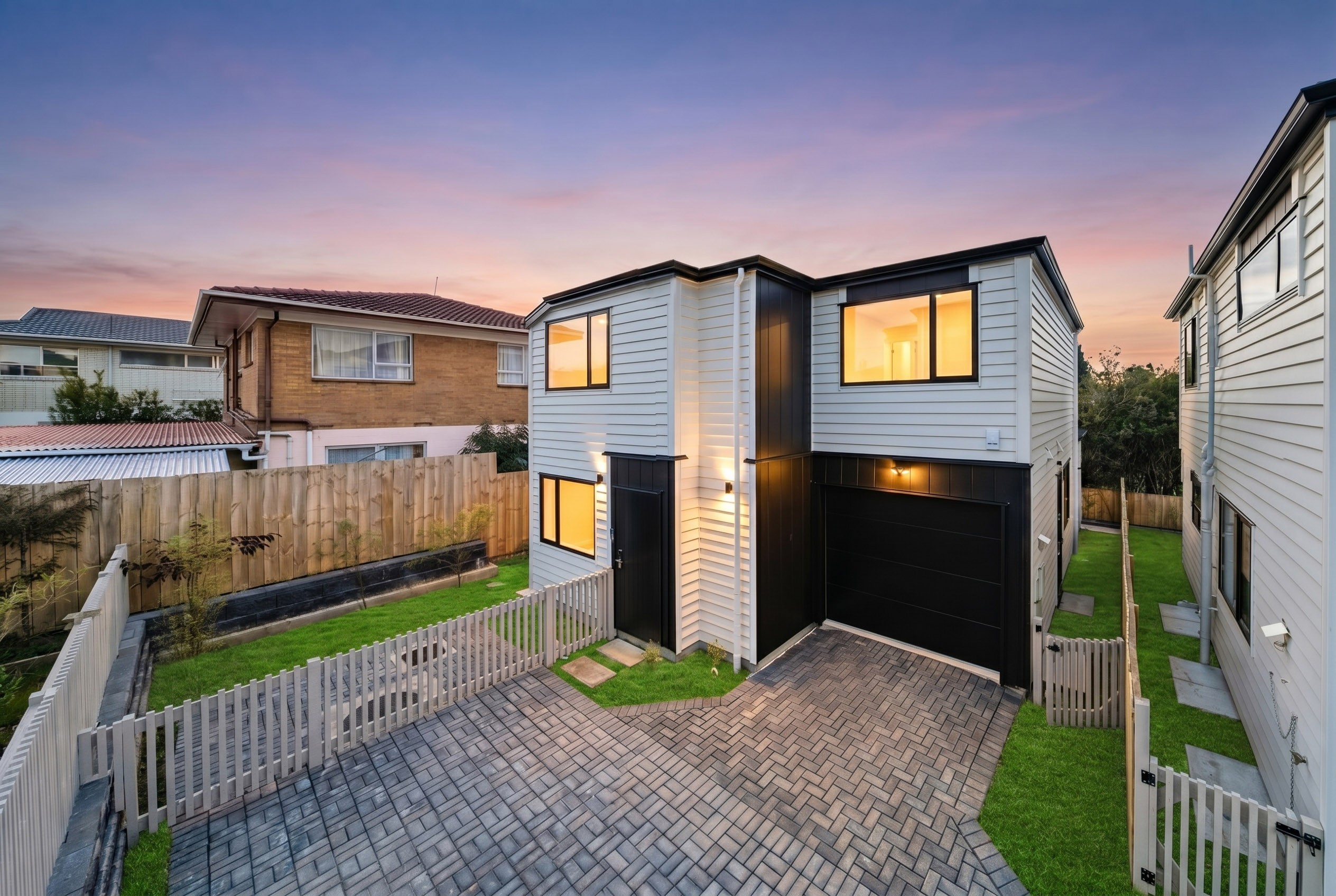 32A Grande Vue Road, Hill Park, Manukau City