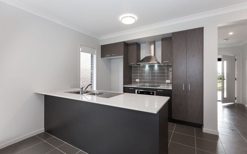 25 Basalt Street, North Lakes, QLD 4509