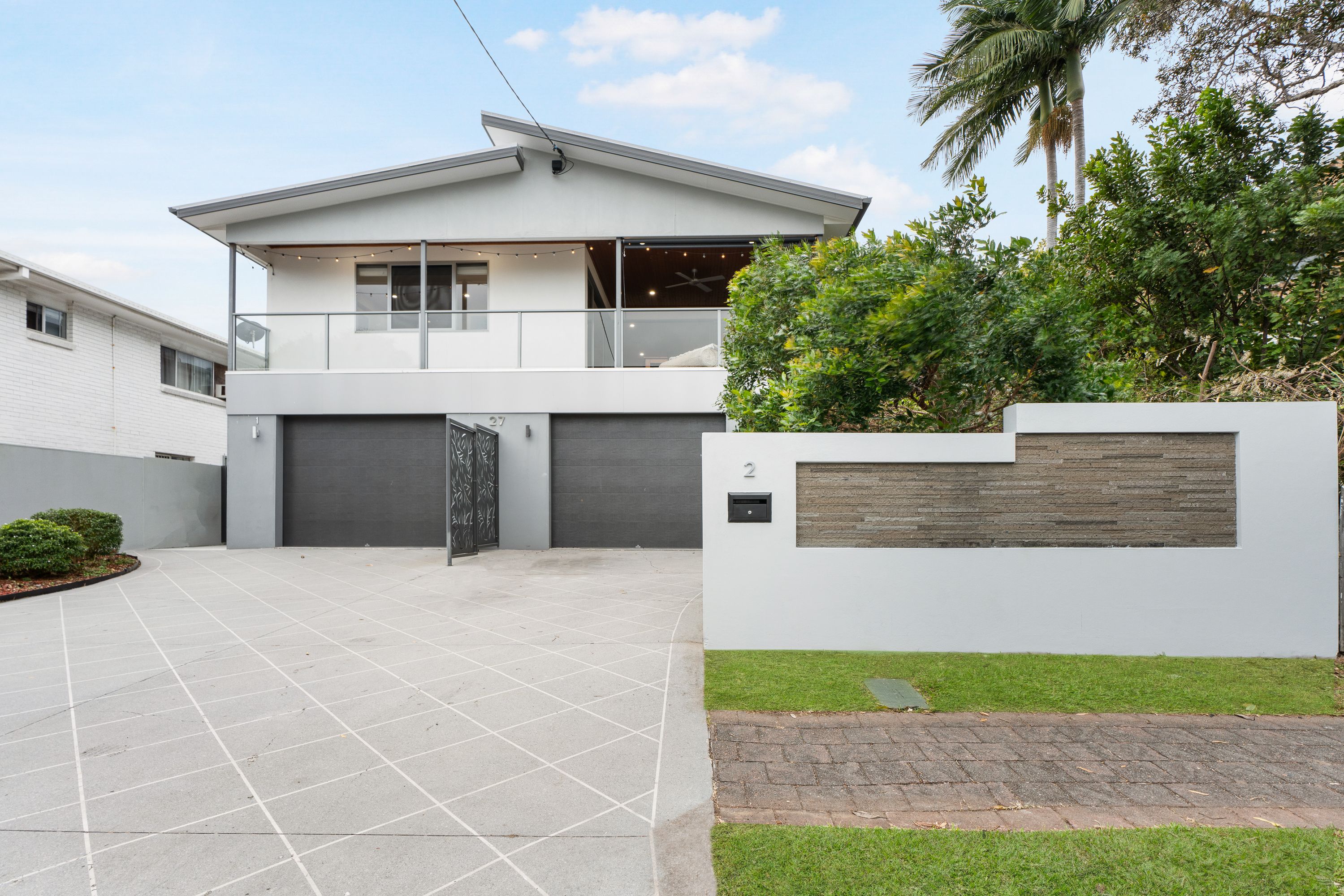 2/27 Sunshine Parade, Miami, QLD 4220