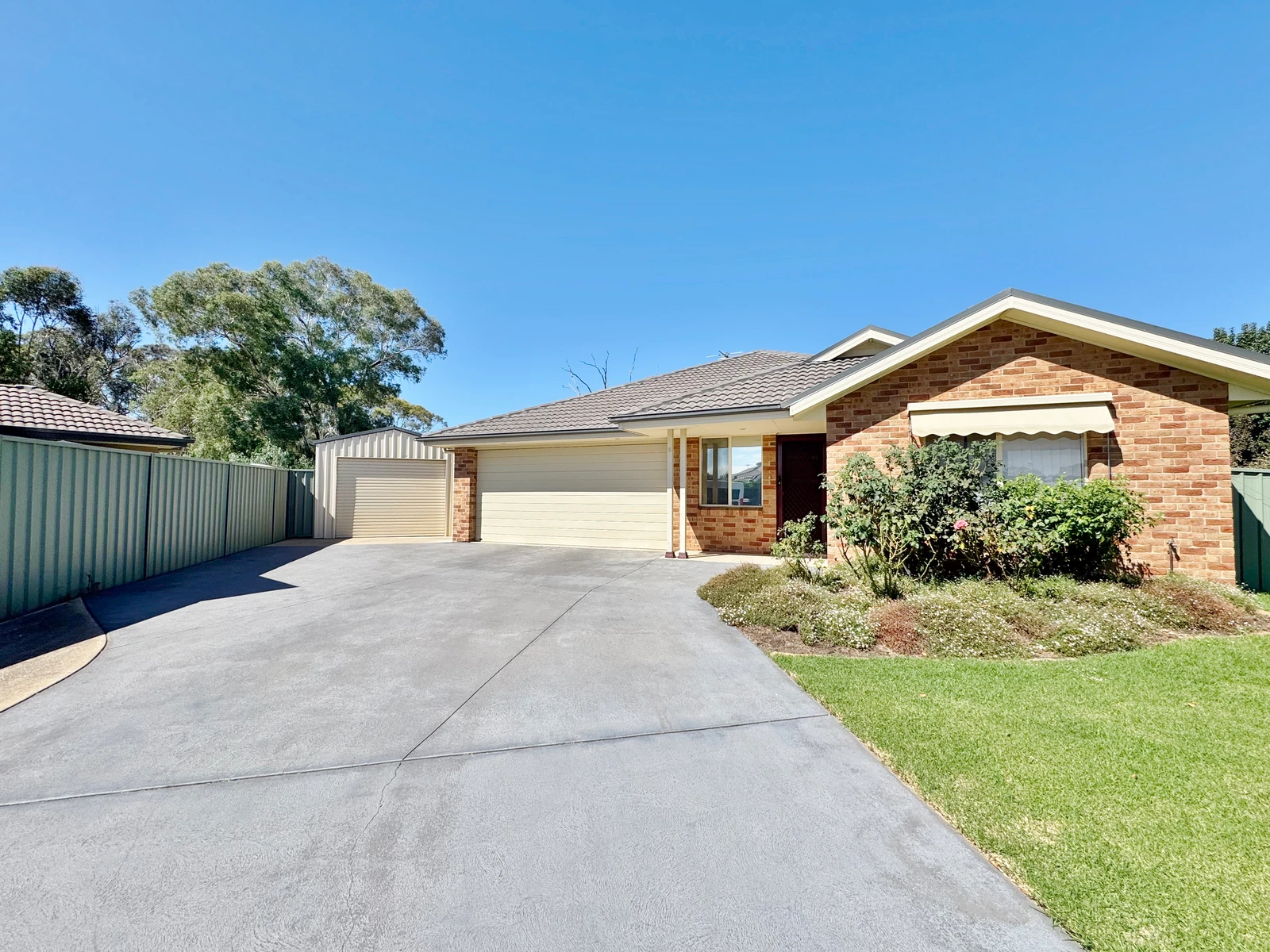 6 Garland Place, Young, NSW 2594