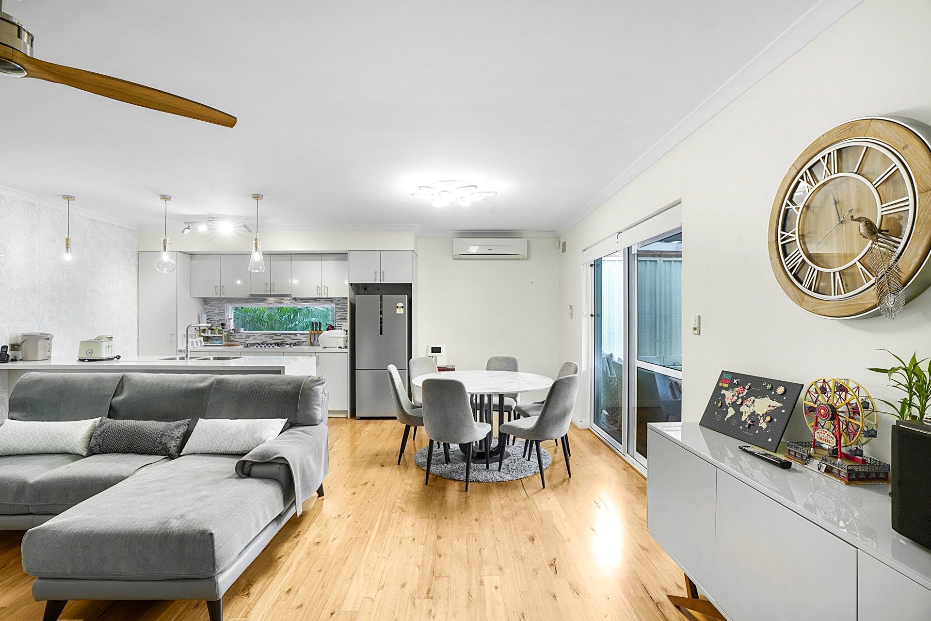 13D Halley Street, Innaloo, WA 6018