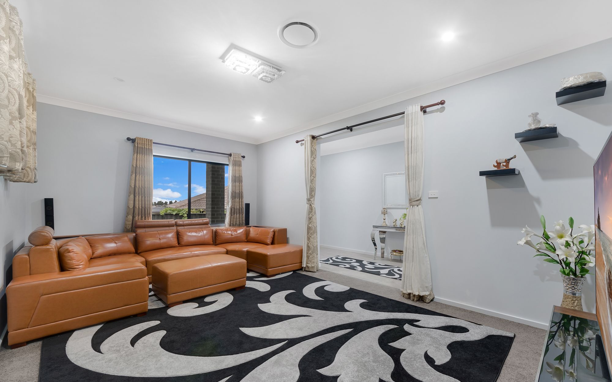 4 Pilot Close, Minto, NSW 2566
