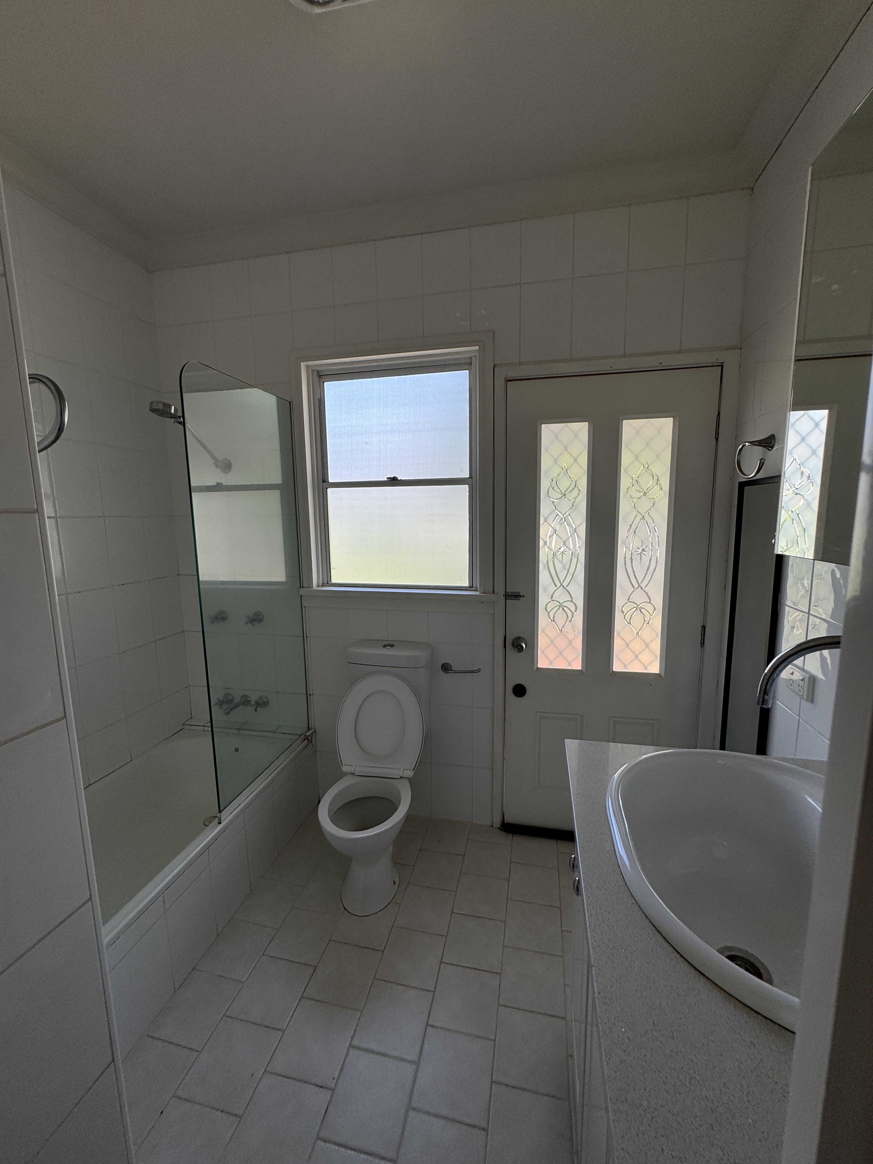 114 Broughton Street — photo 6 of 8