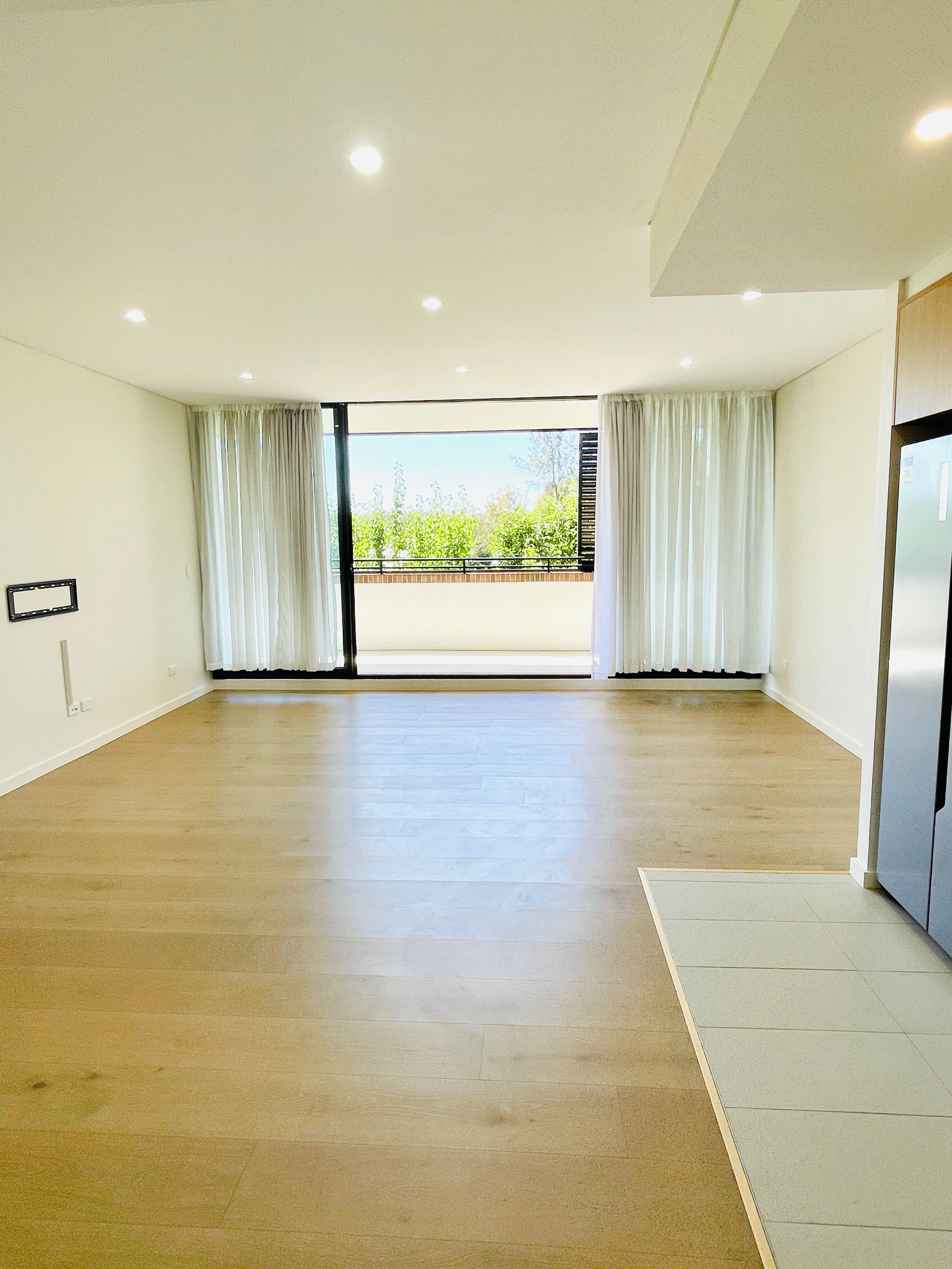 209/98 Caddies Boulevard, Rouse Hill, NSW 2155