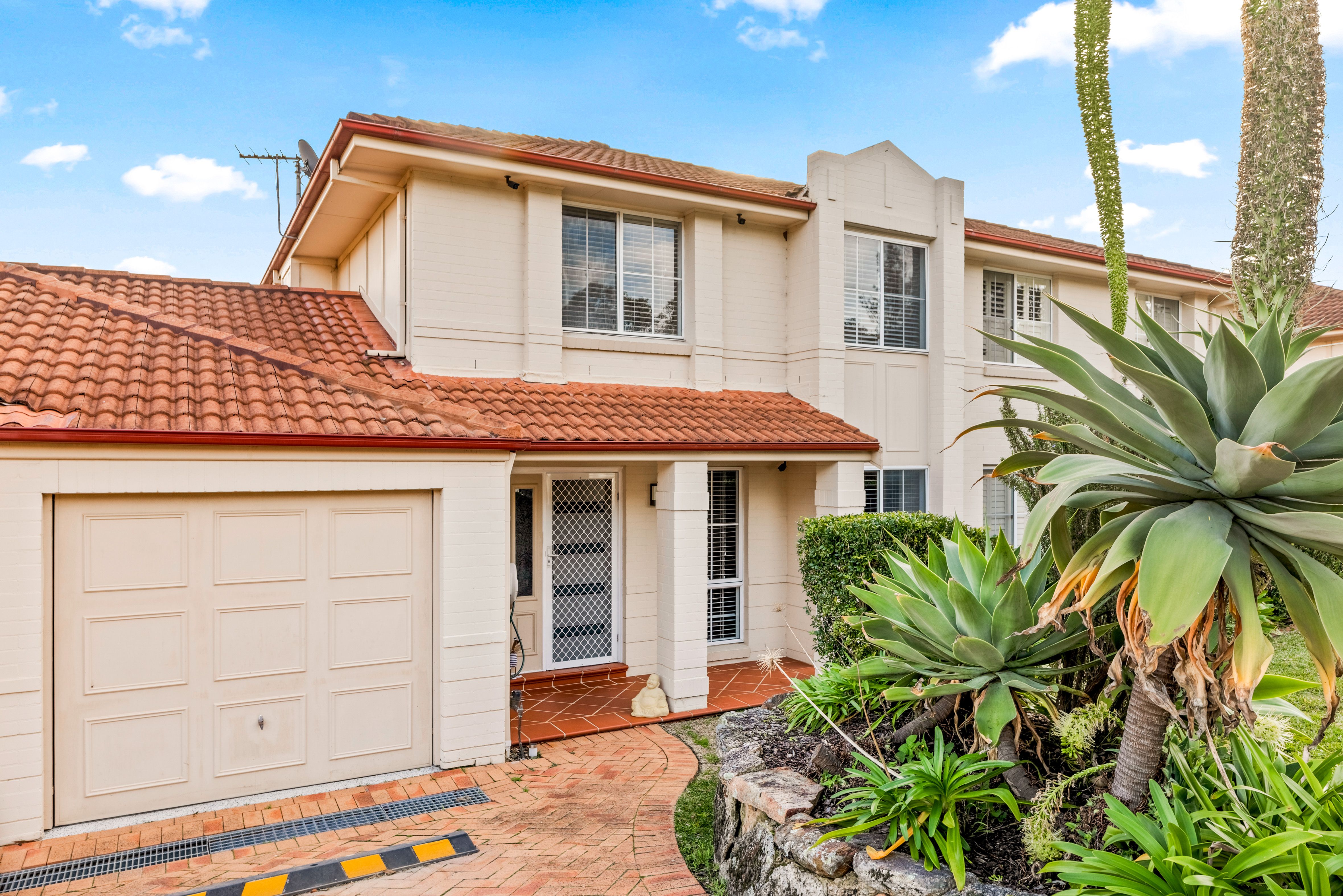 93 Allison Crescent — photo from Ray White Sutherland Shire