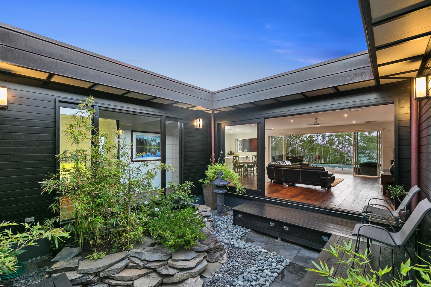 107 Esplanade, Point Vernon, QLD 4655