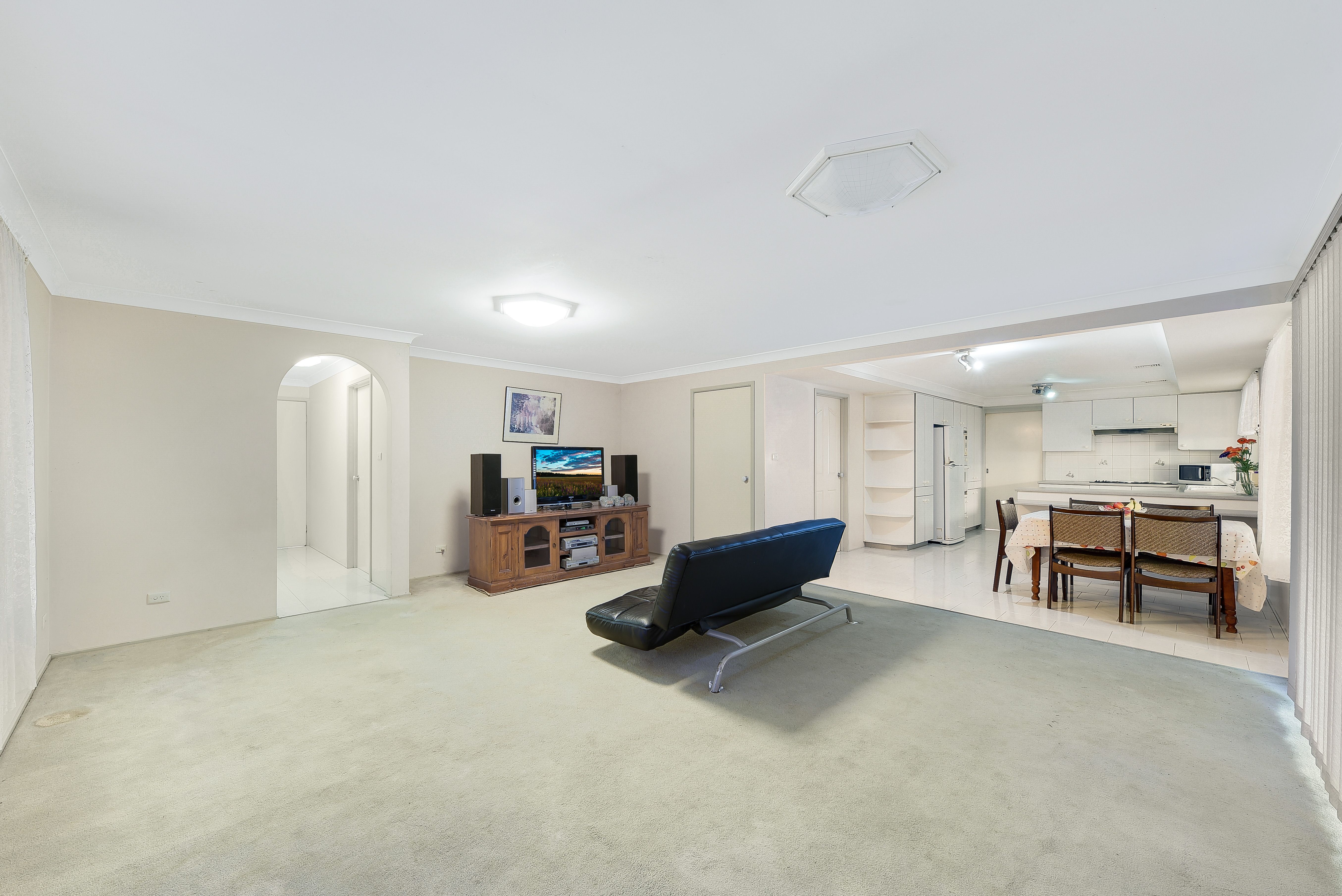 9 Lyndhurst Place, Glen Alpine, NSW 2560