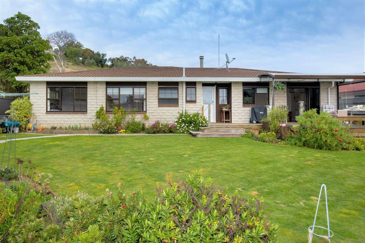 34 Reeve Drive, Havelock North, Hastings District Real Estate Ray