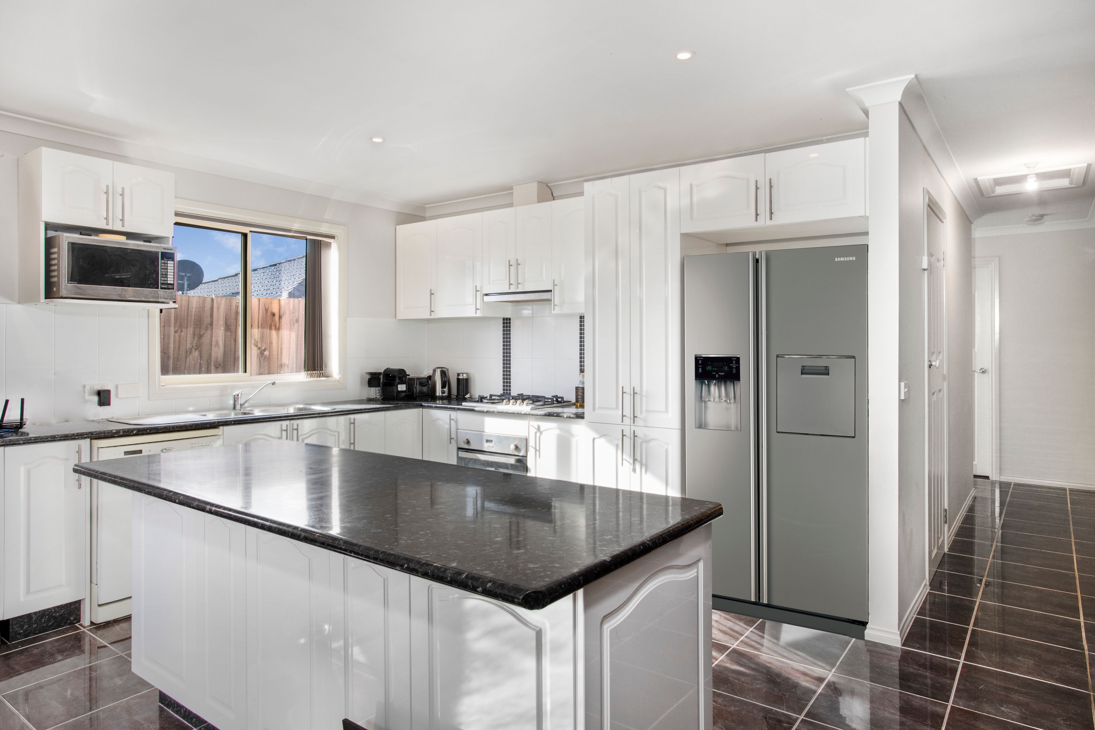 2 Doonie Way, Pakenham, VIC 3810