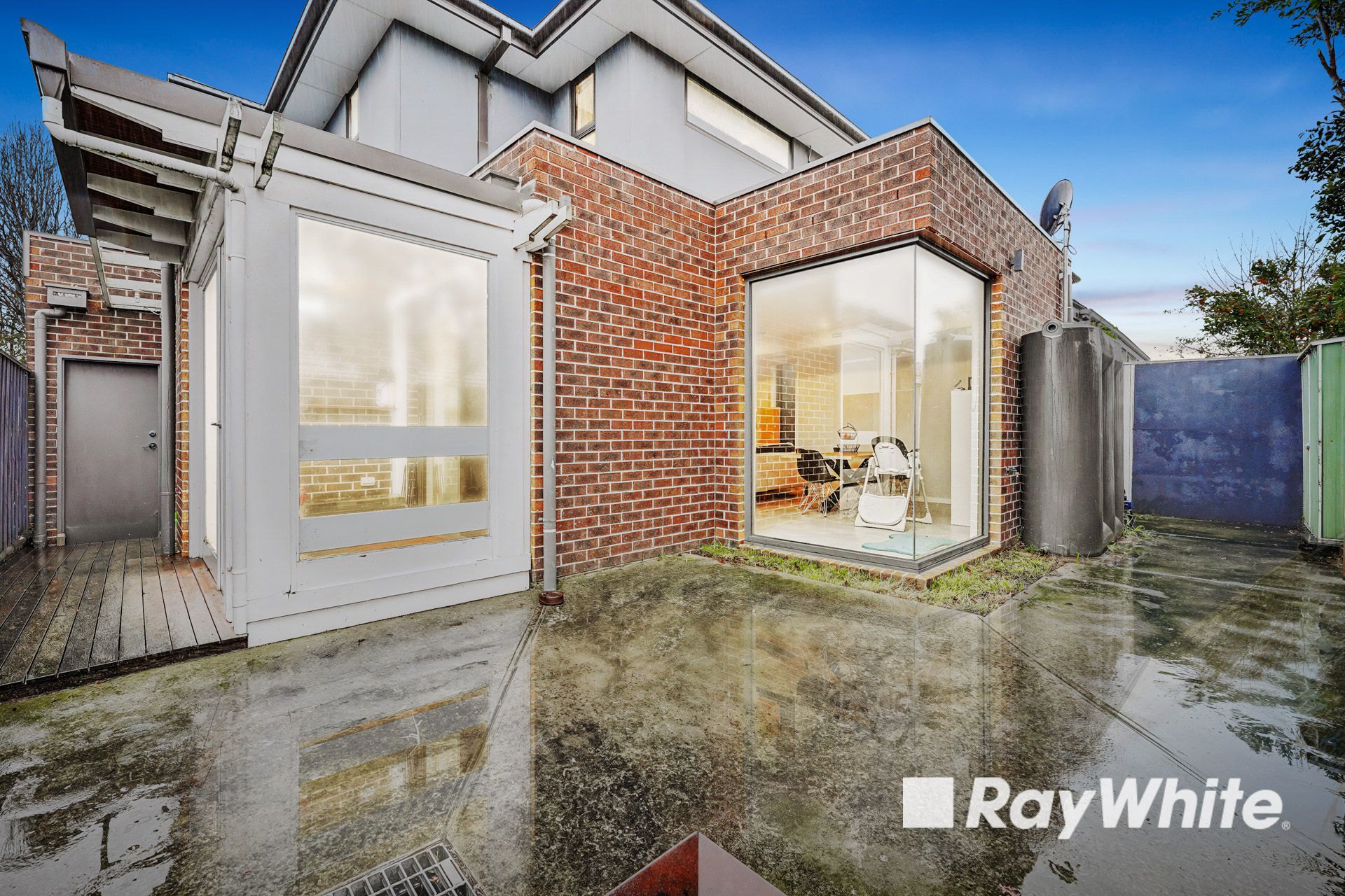 8 Gretana Street — photo 13 of 16