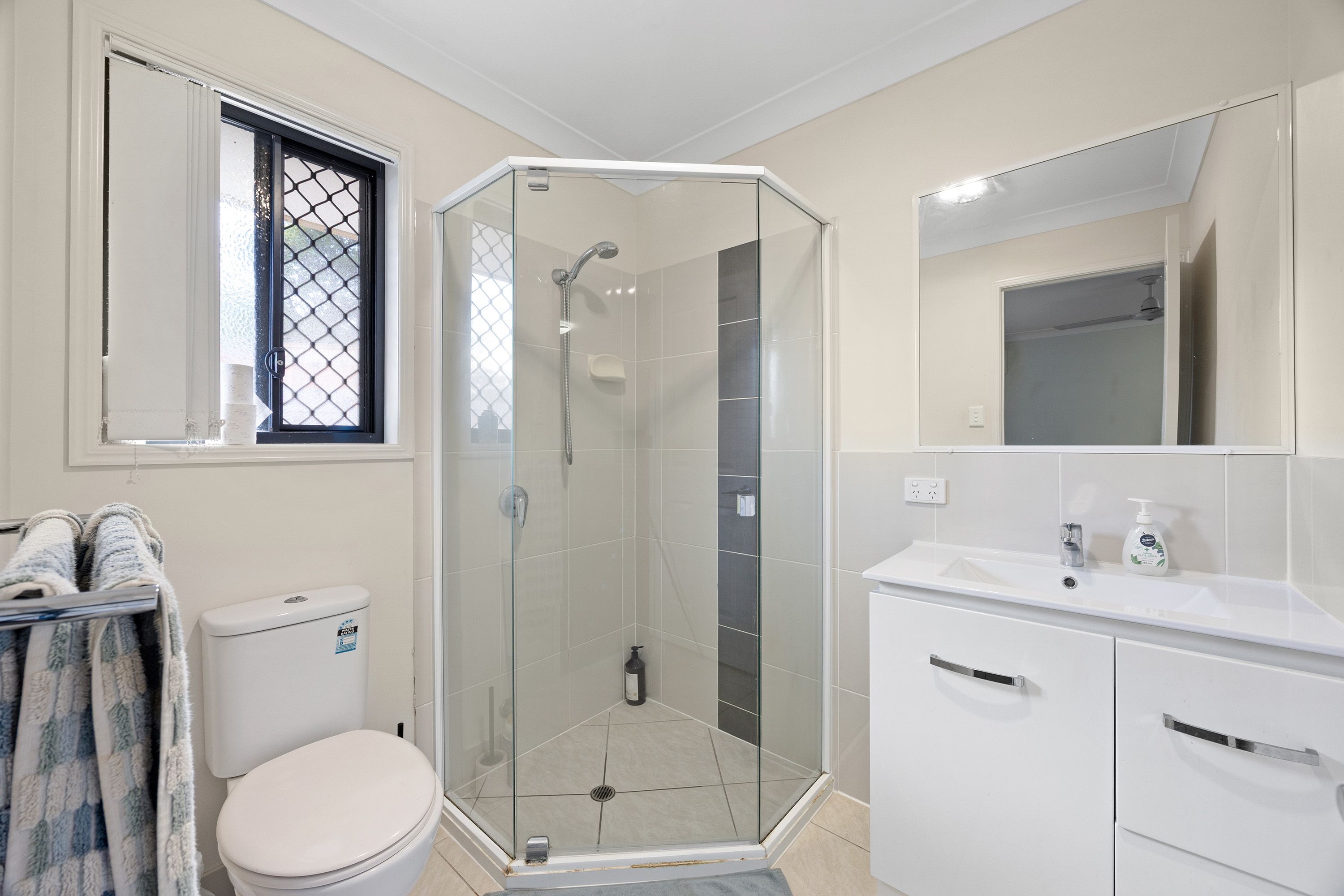14 Blackburn Court — photo 7 of 21