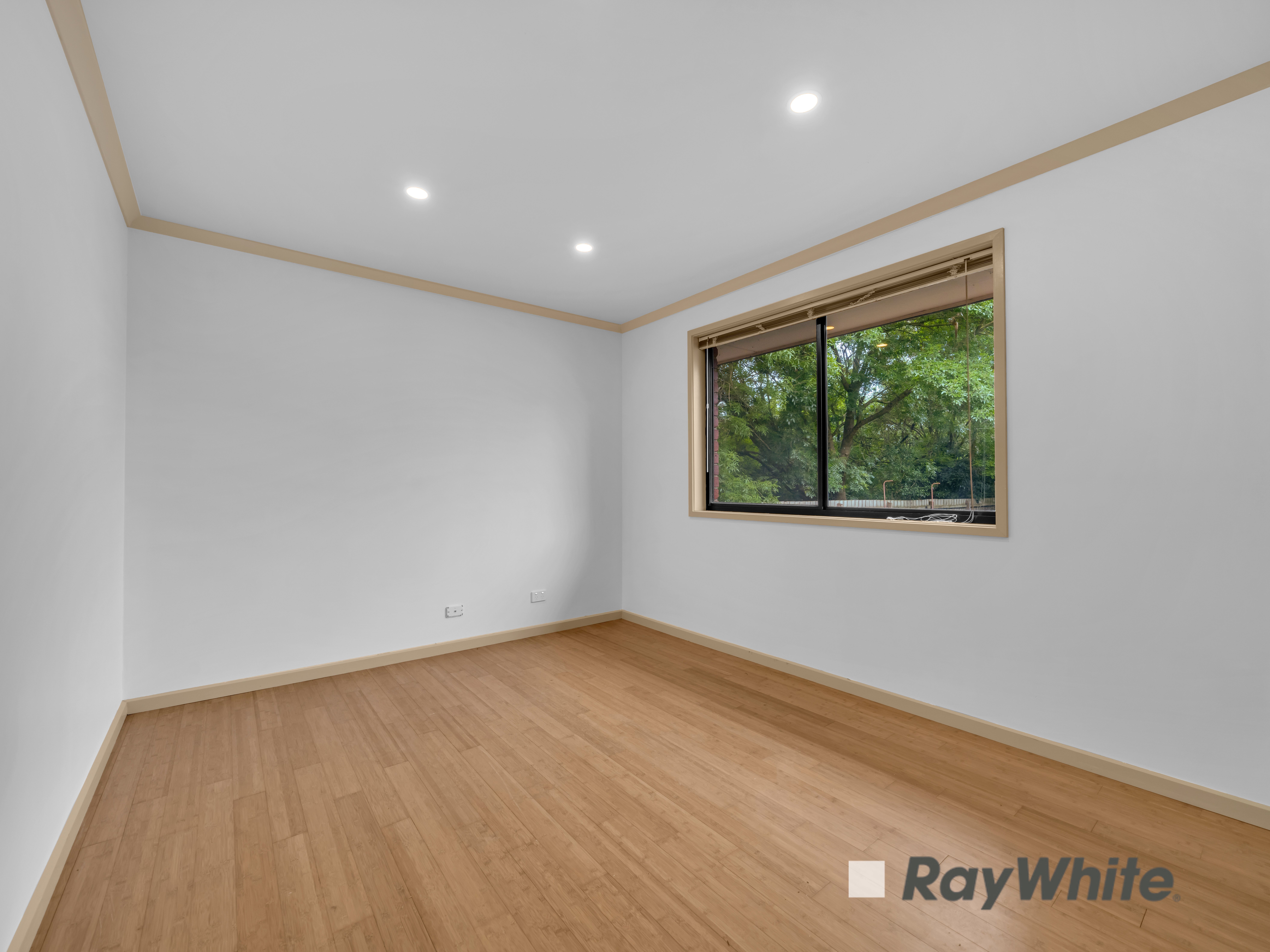 3/30-32 Blackwood Drive — photo 7 of 11