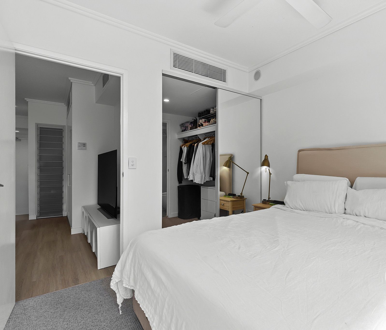 209/113 Commercial Road — photo 6 of 9