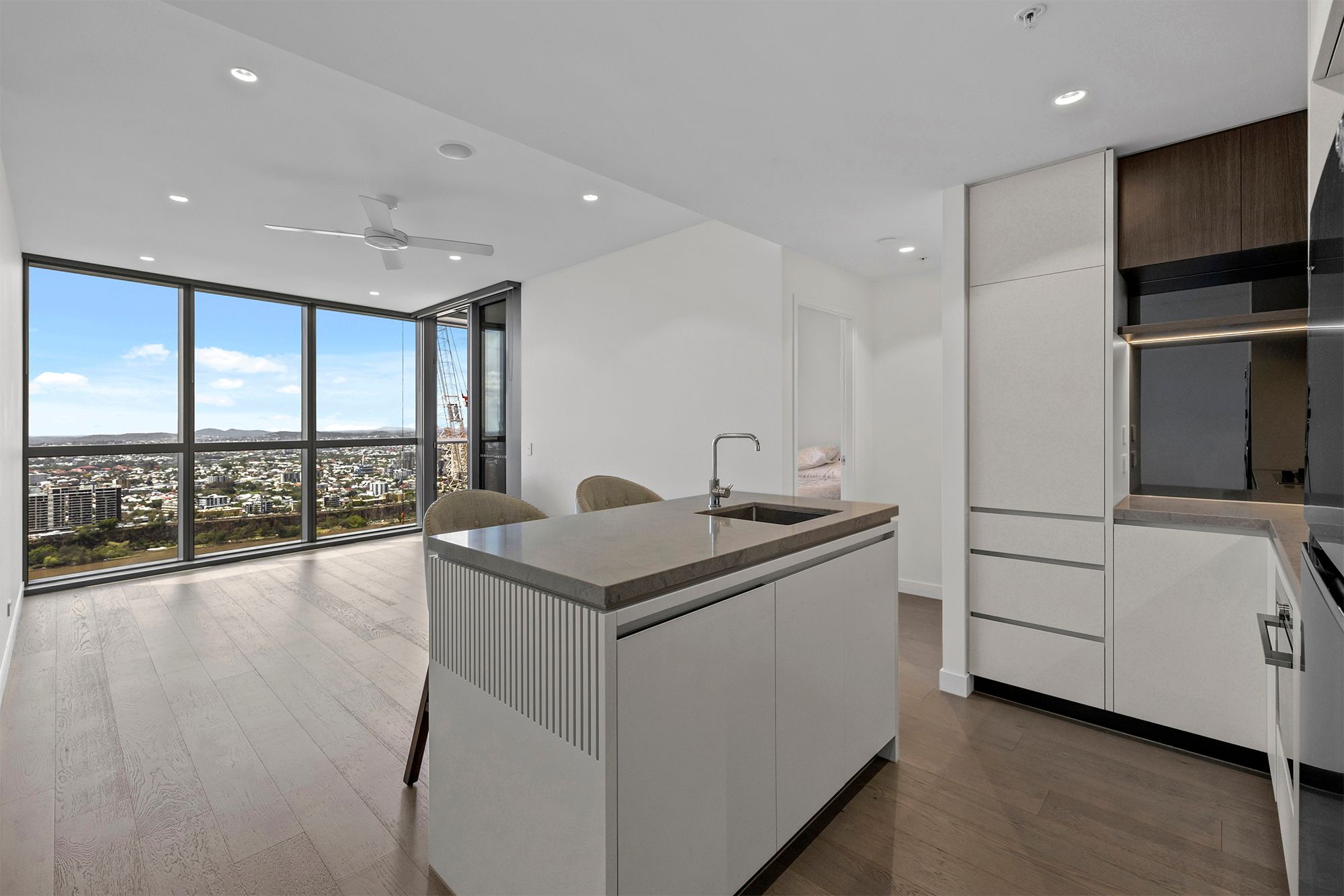 3612/8 Margaret Street — photo 6 of 27