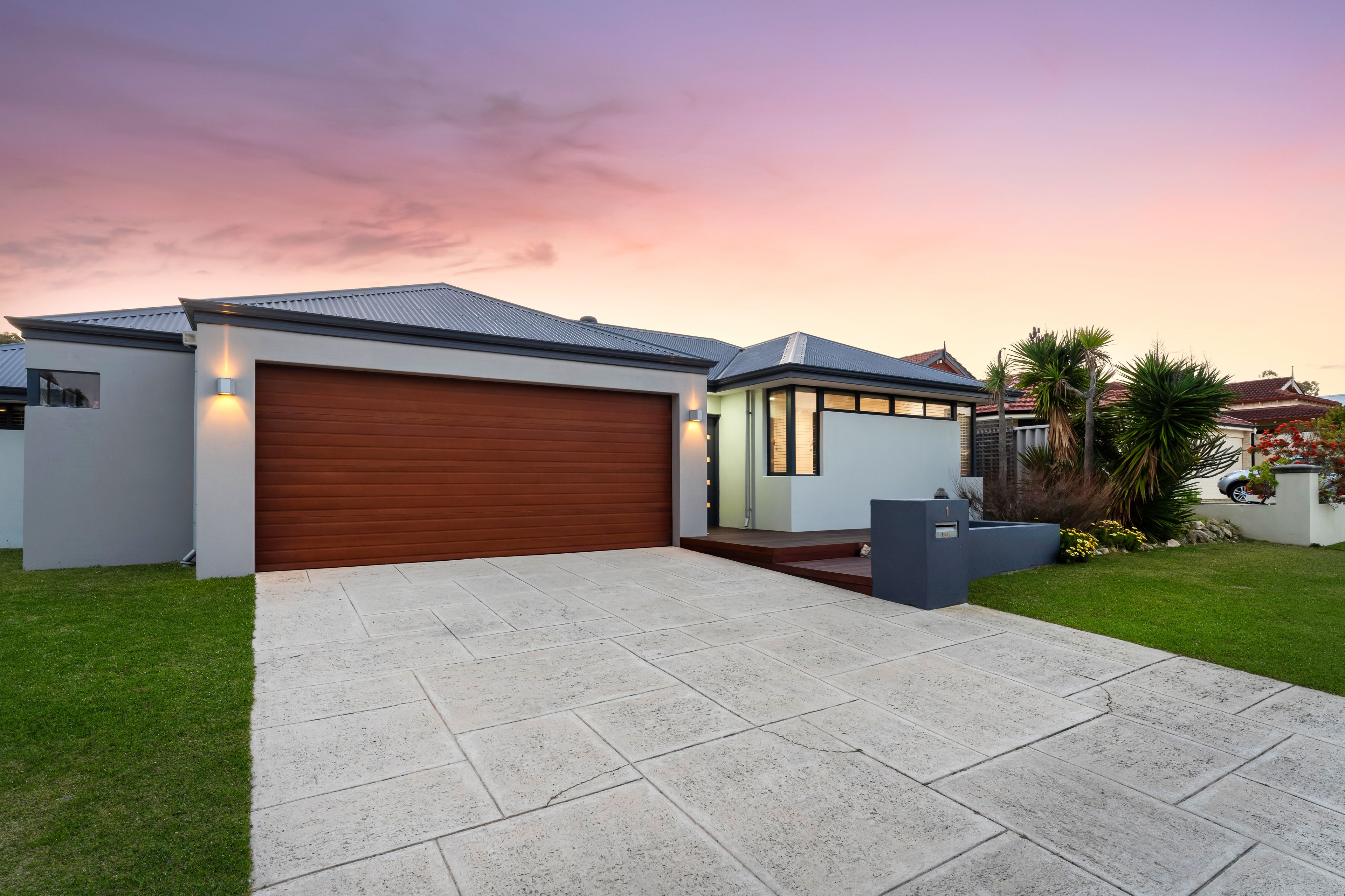 1 Miltona Drive, Secret Harbour, WA 6173