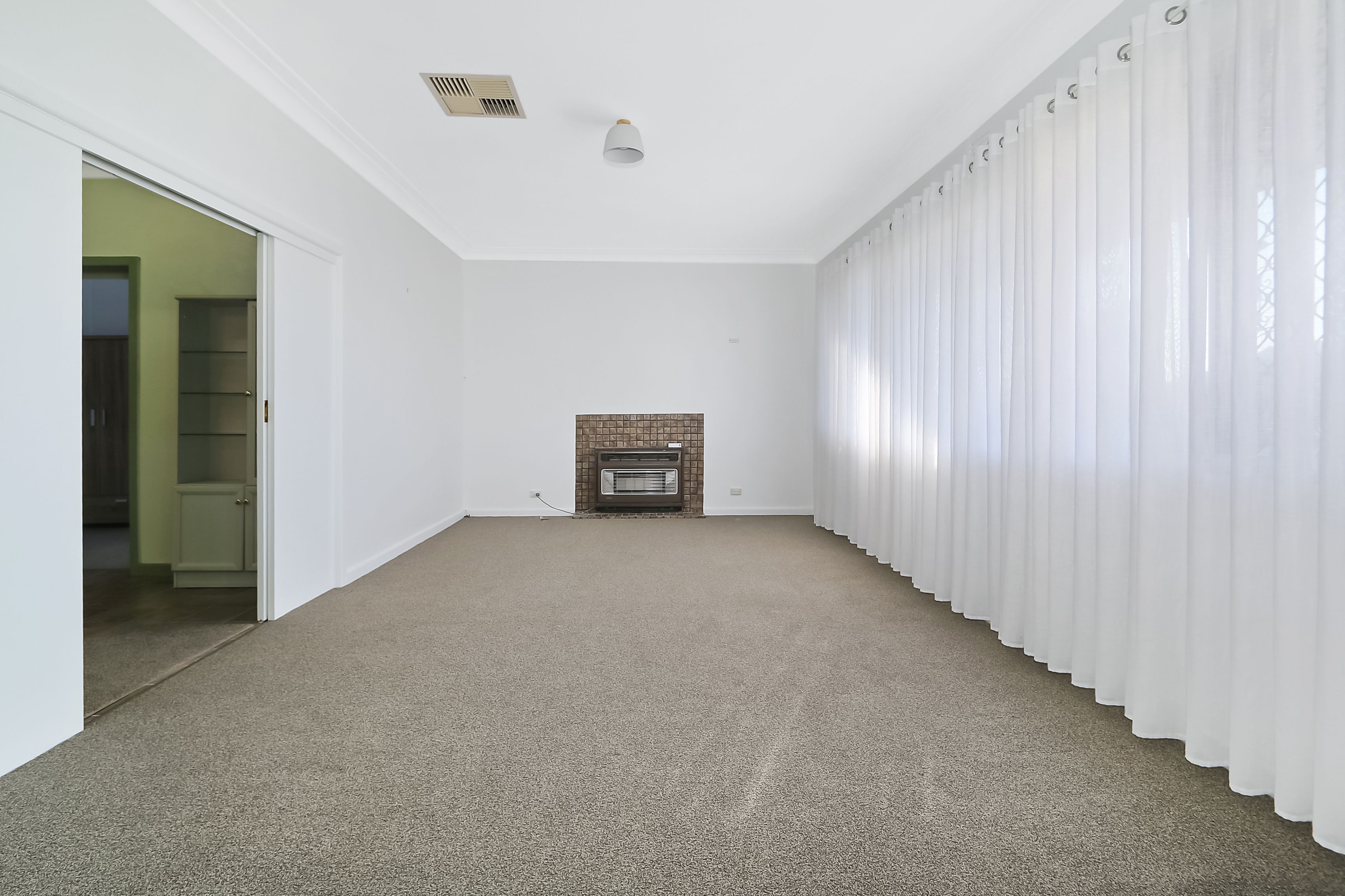 19 Mulqueeney Street, Wodonga, VIC 3690
