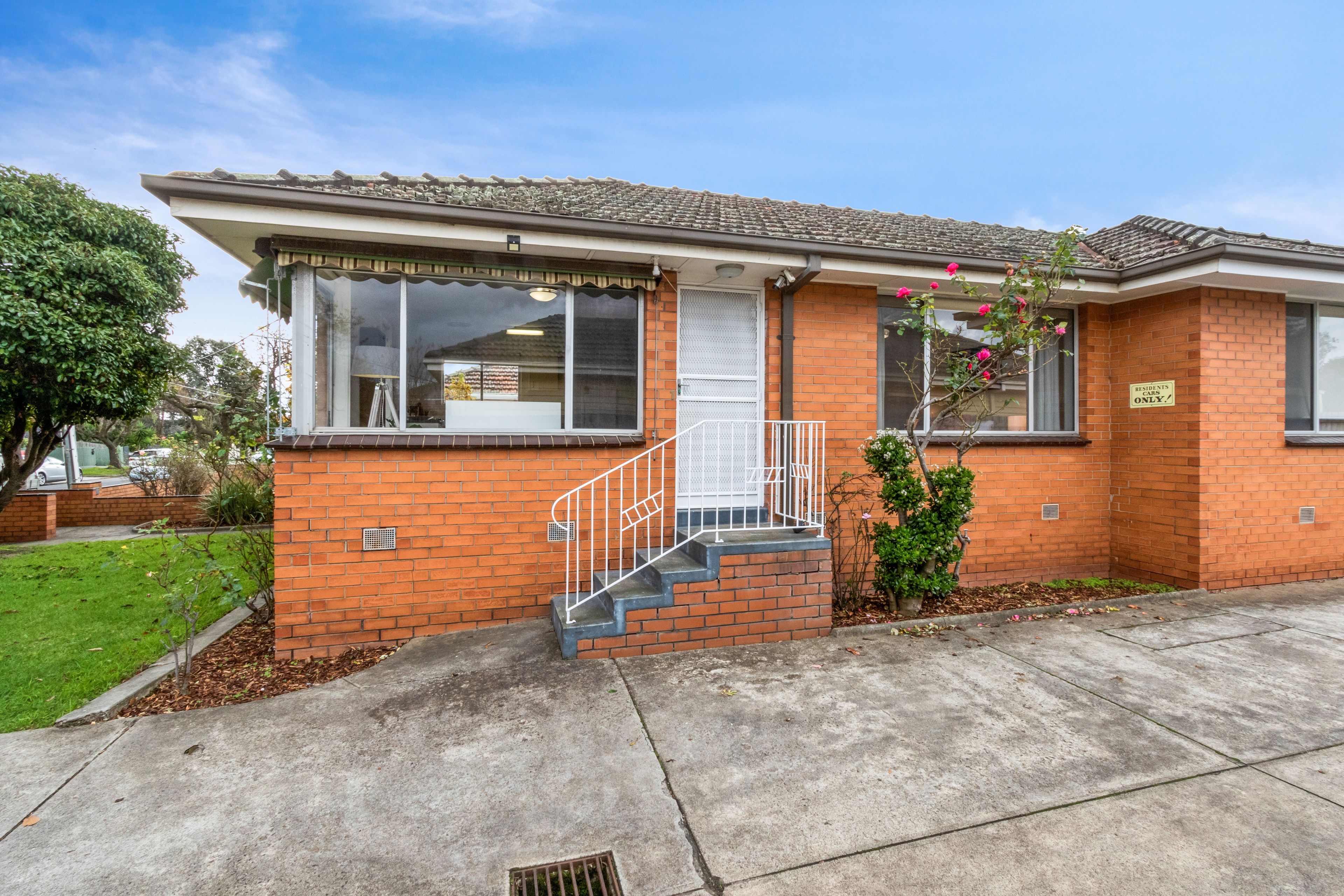 30 Kelsby Street, Reservoir VIC 3073