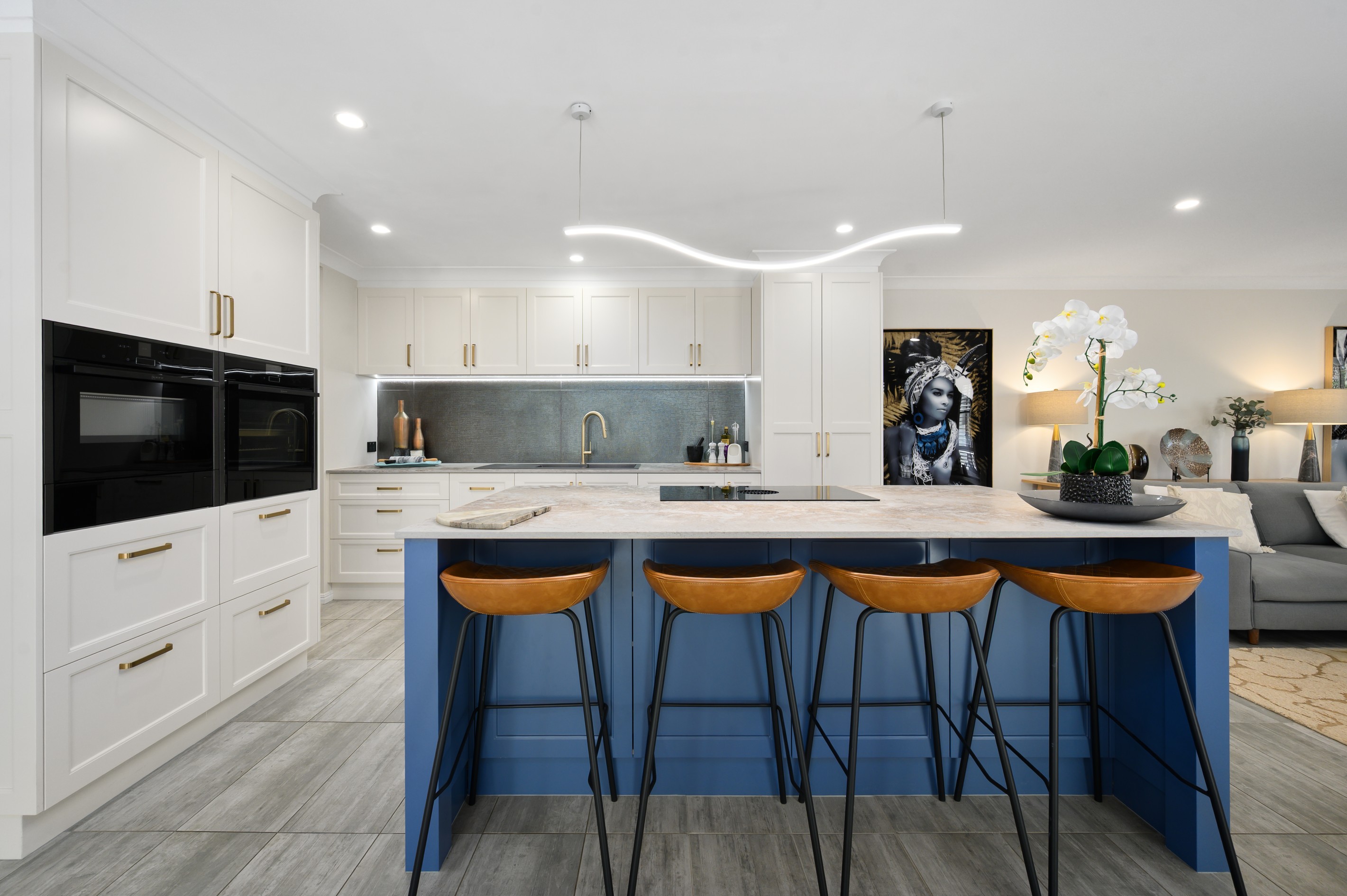 2/28 Abalone Avenue, Paradise Point, QLD 4216