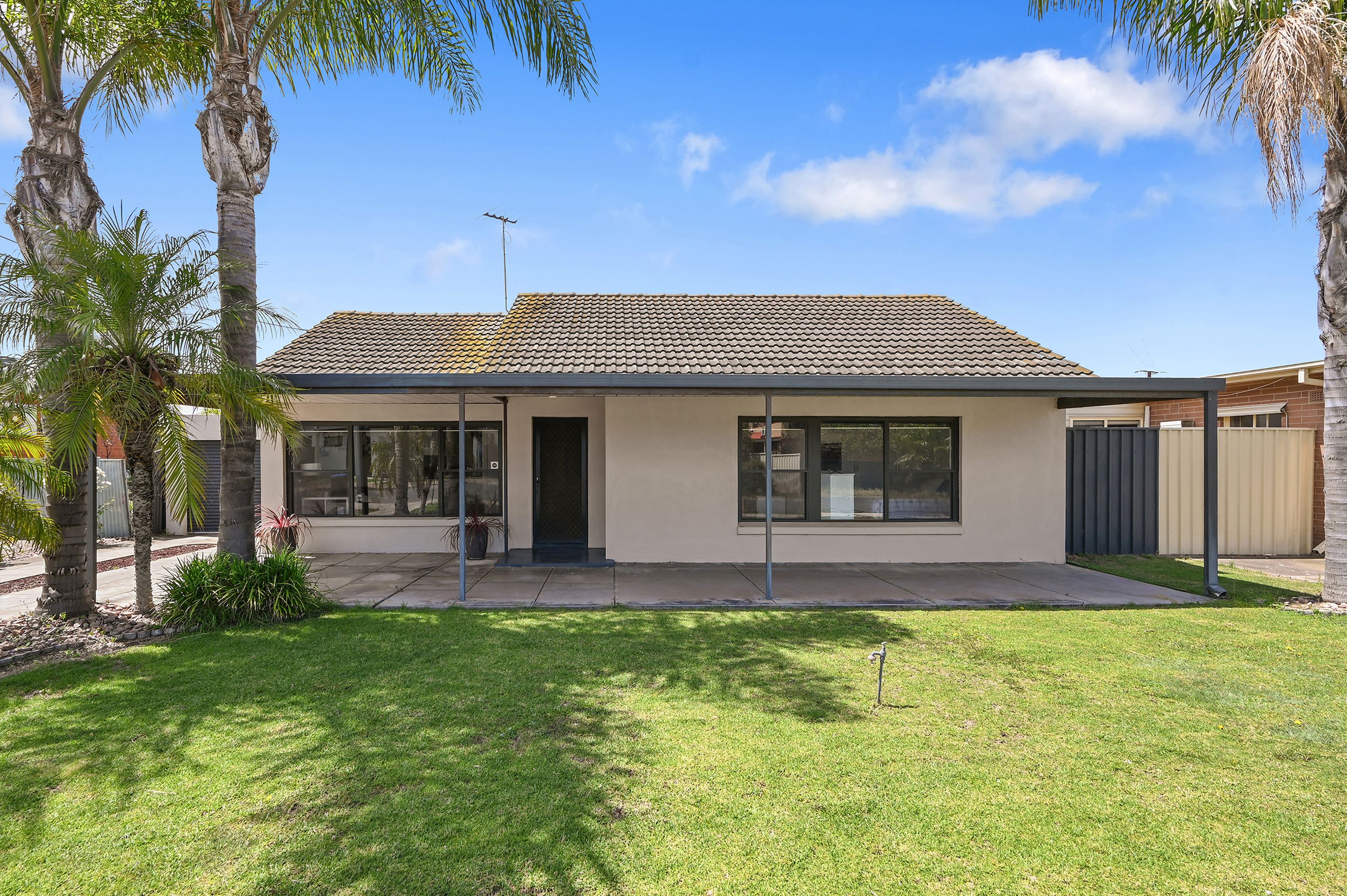 8 Brooklyn Terrace, North Haven, SA 5018