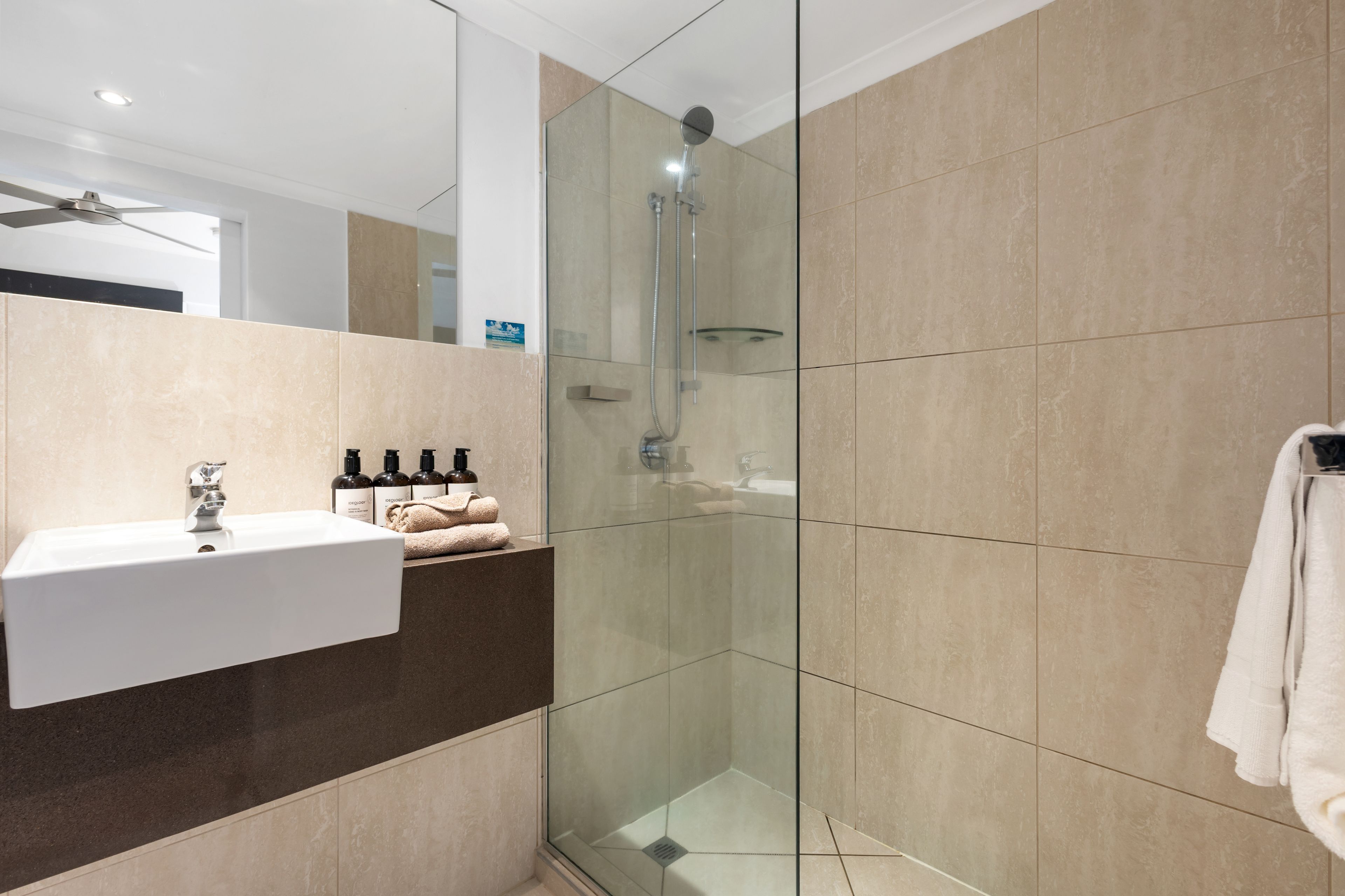 16/41 Macrossan Street — photo 7 of 24