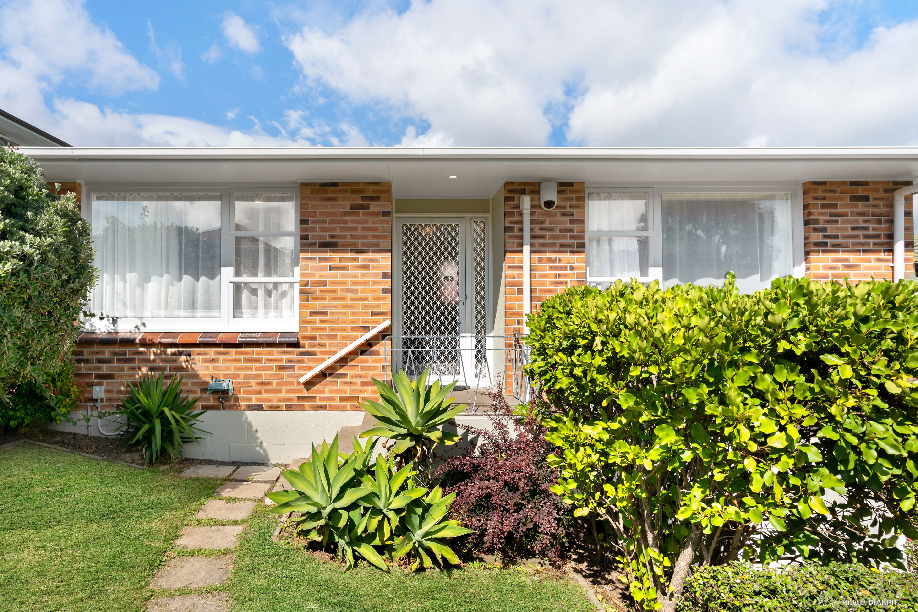 2b Cheriton Road, Mellons Bay, Manukau City