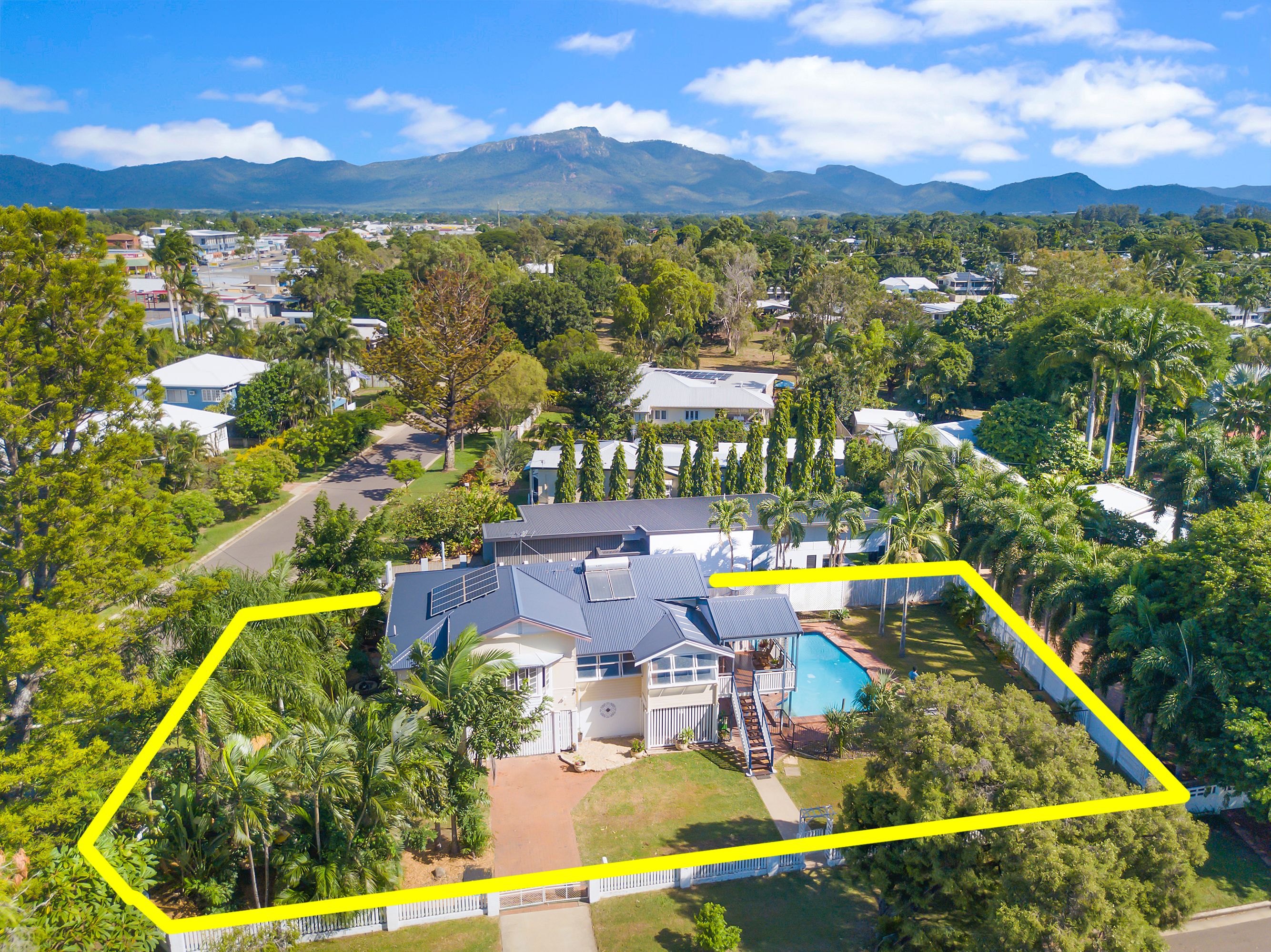 6 Purves Street, Hyde Park, QLD 4812