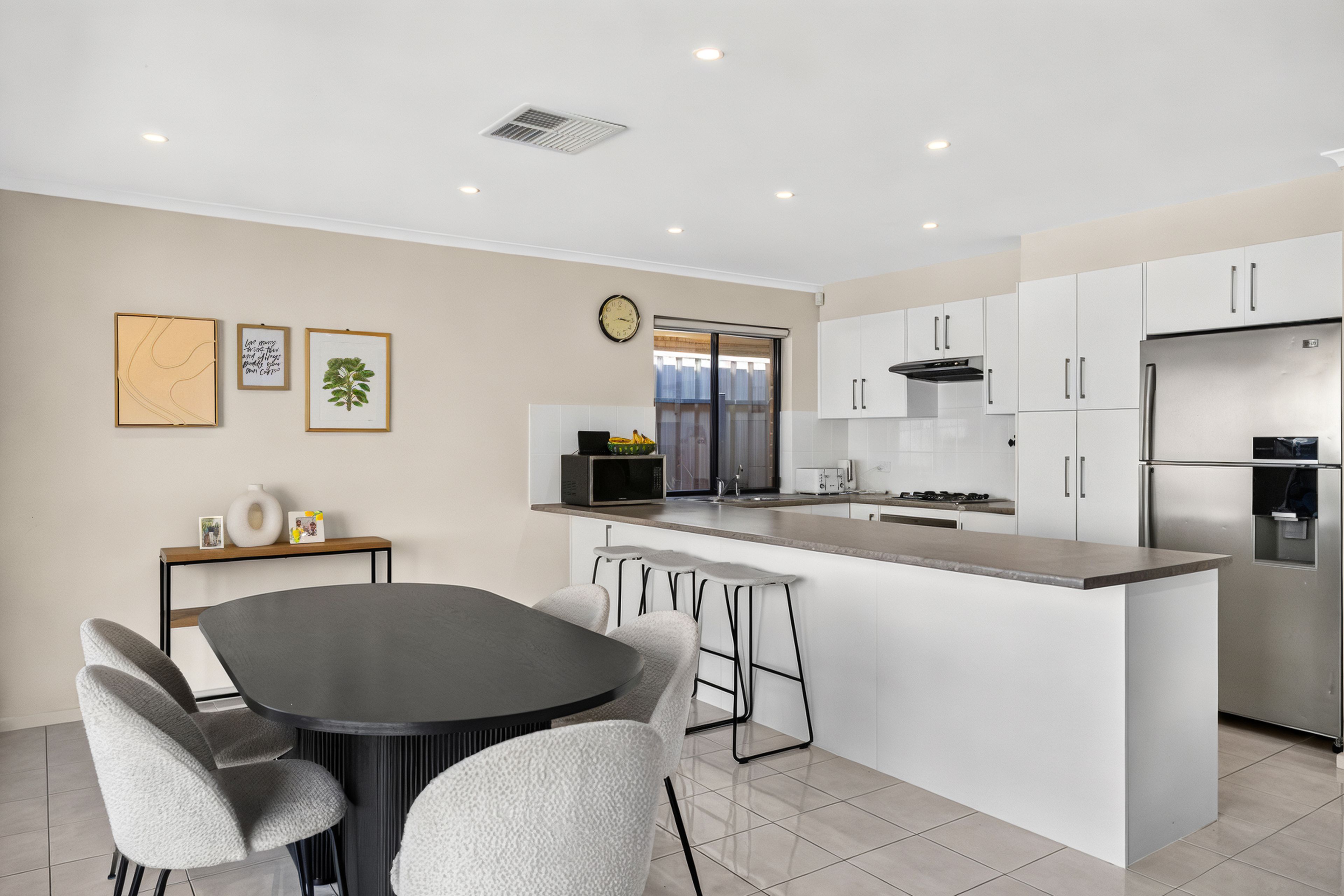 5A Richard Avenue — photo 3 of 14