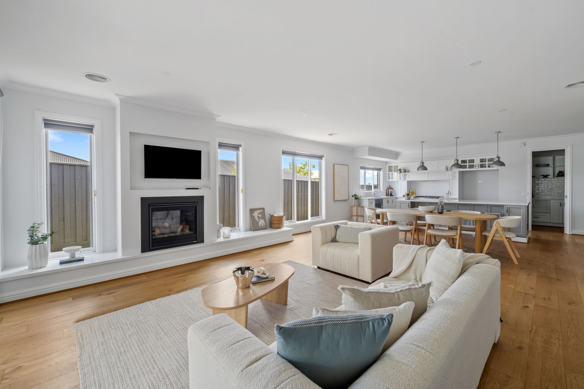 6 Earnley Way, Officer, VIC 3809