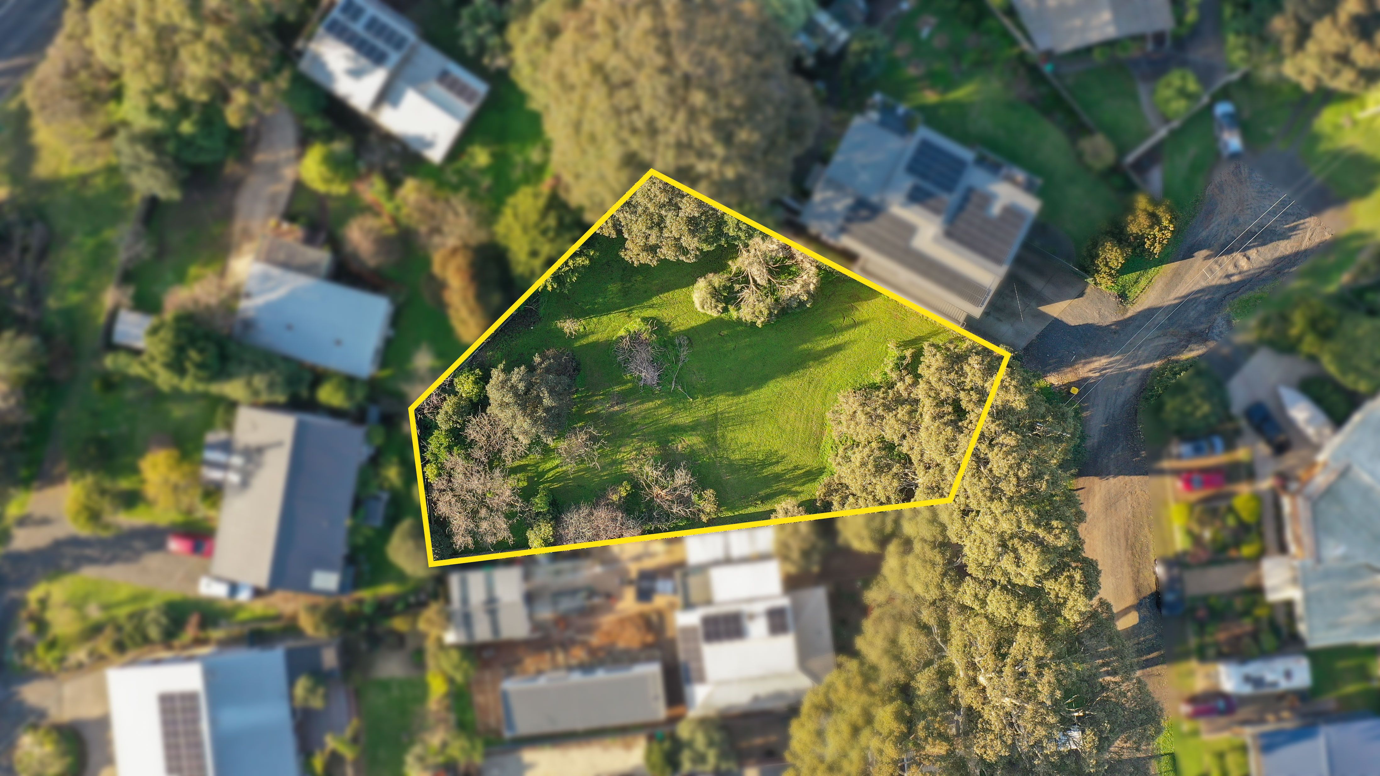 2 Hilltop Crescent — photo 4 of 5