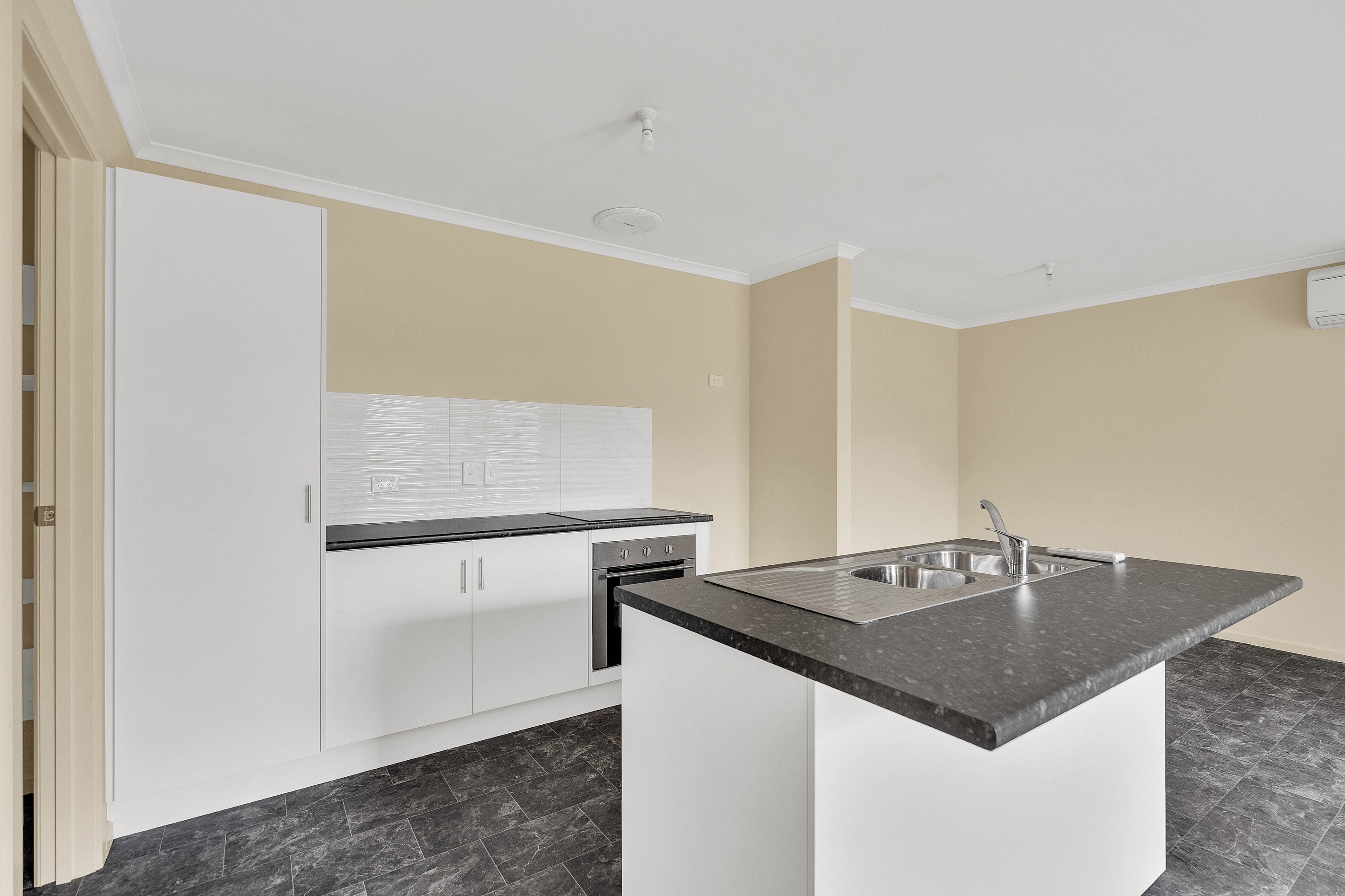 34a Avis Court, Valley View, SA 5093