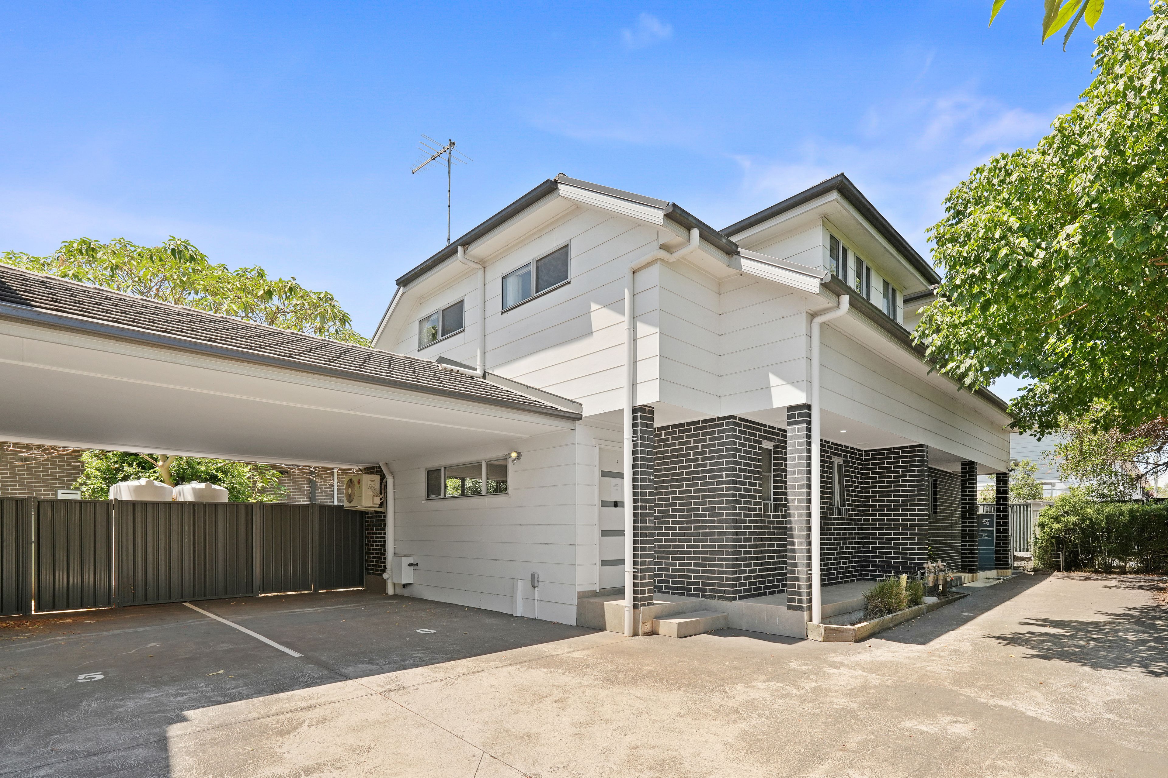 58 Canberra Street, Oxley Park NSW 2760