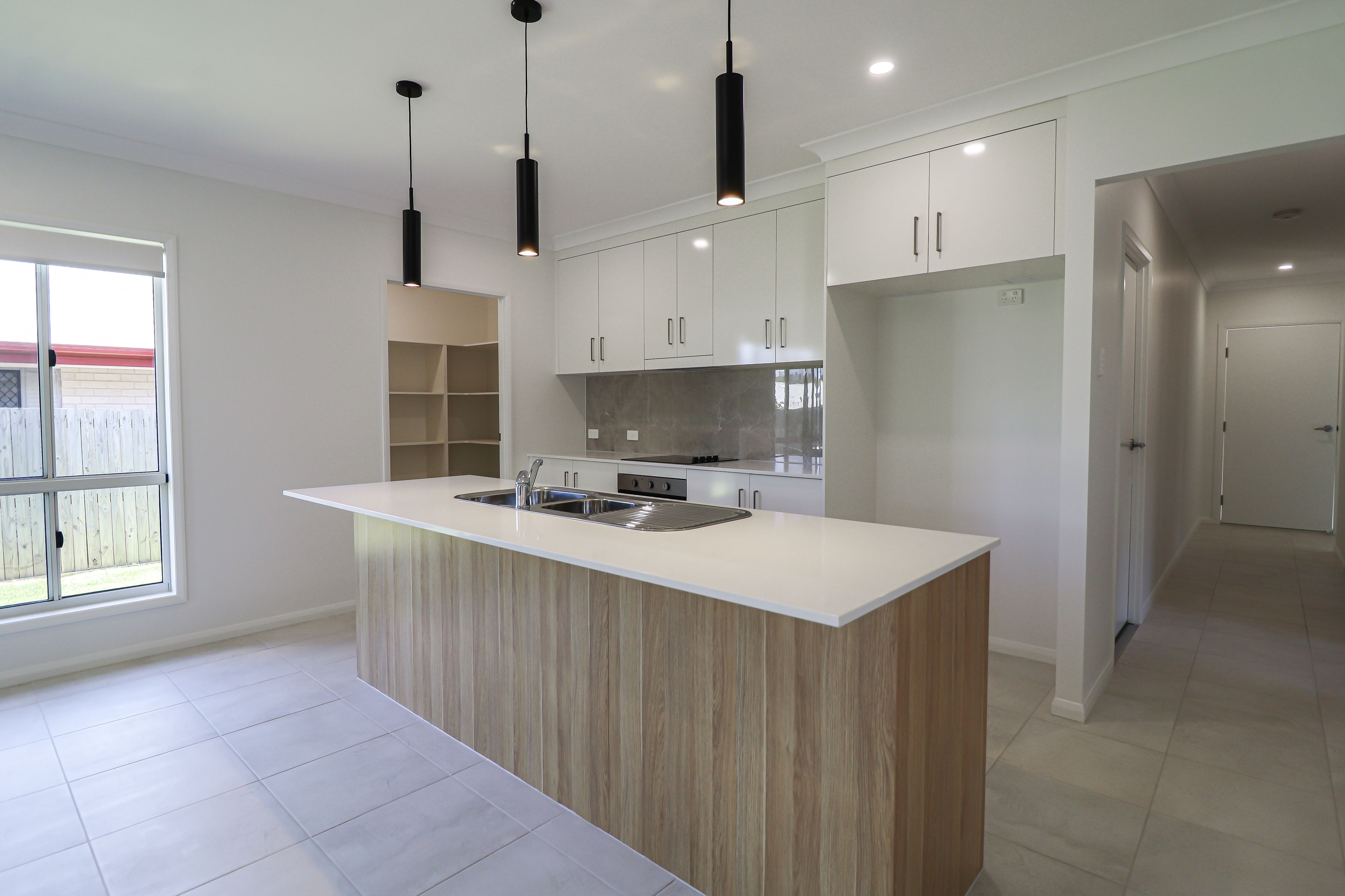 8 Scampi Drive, Clinton, QLD 4680