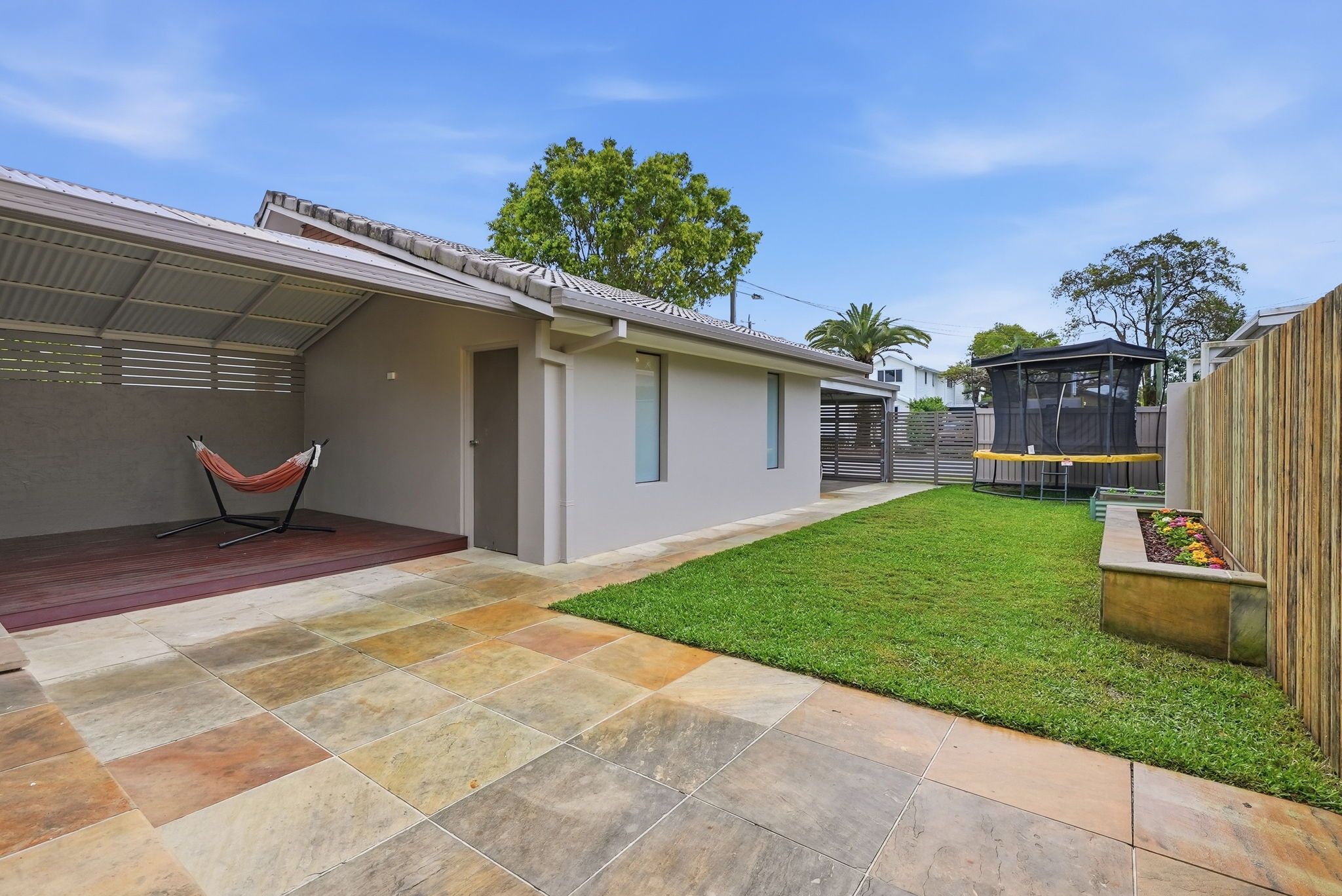 1/80 Palm Beach Avenue — photo 3 of 15