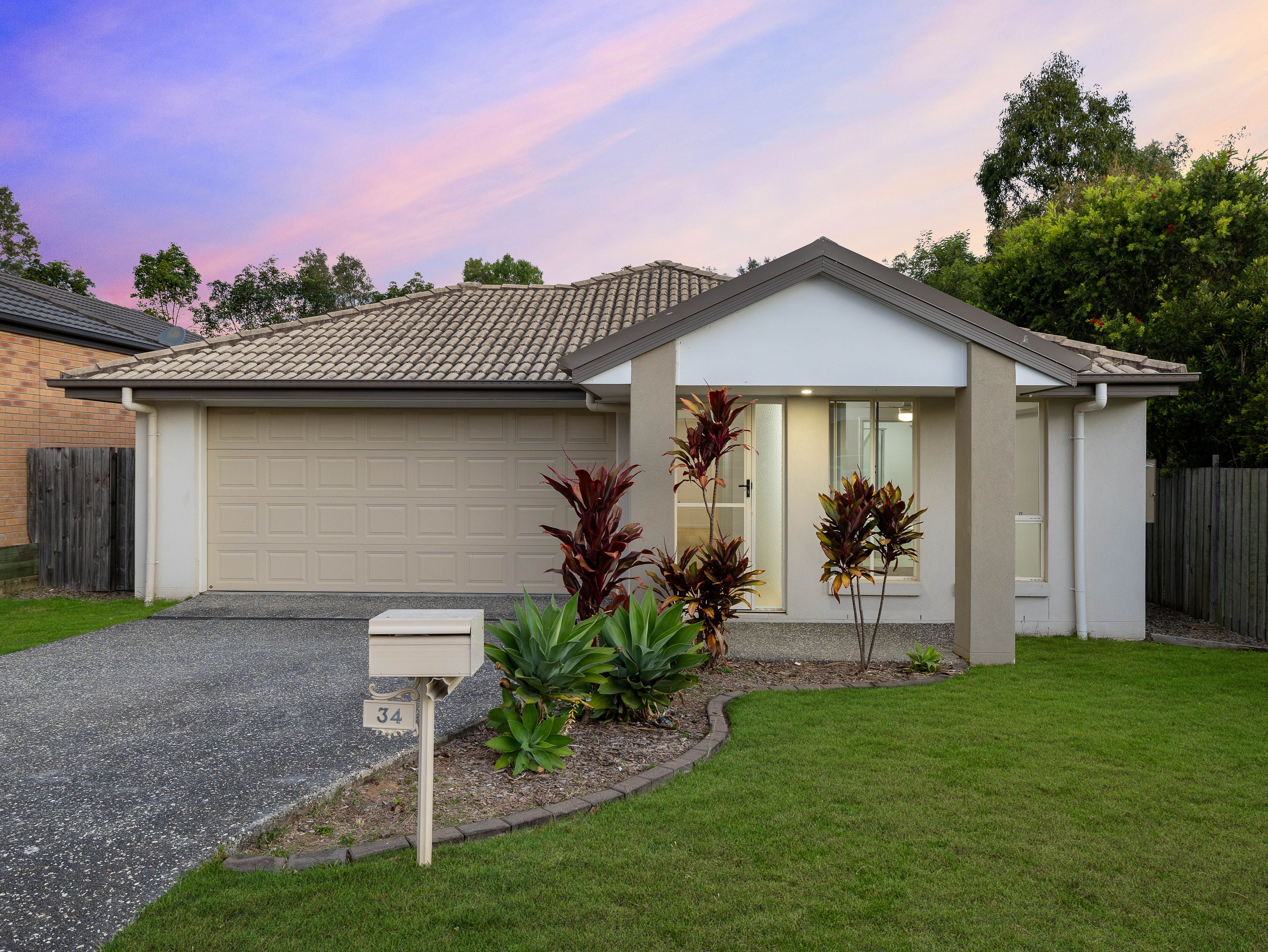 34 Hallvard Crescent, Augustine Heights QLD 4300